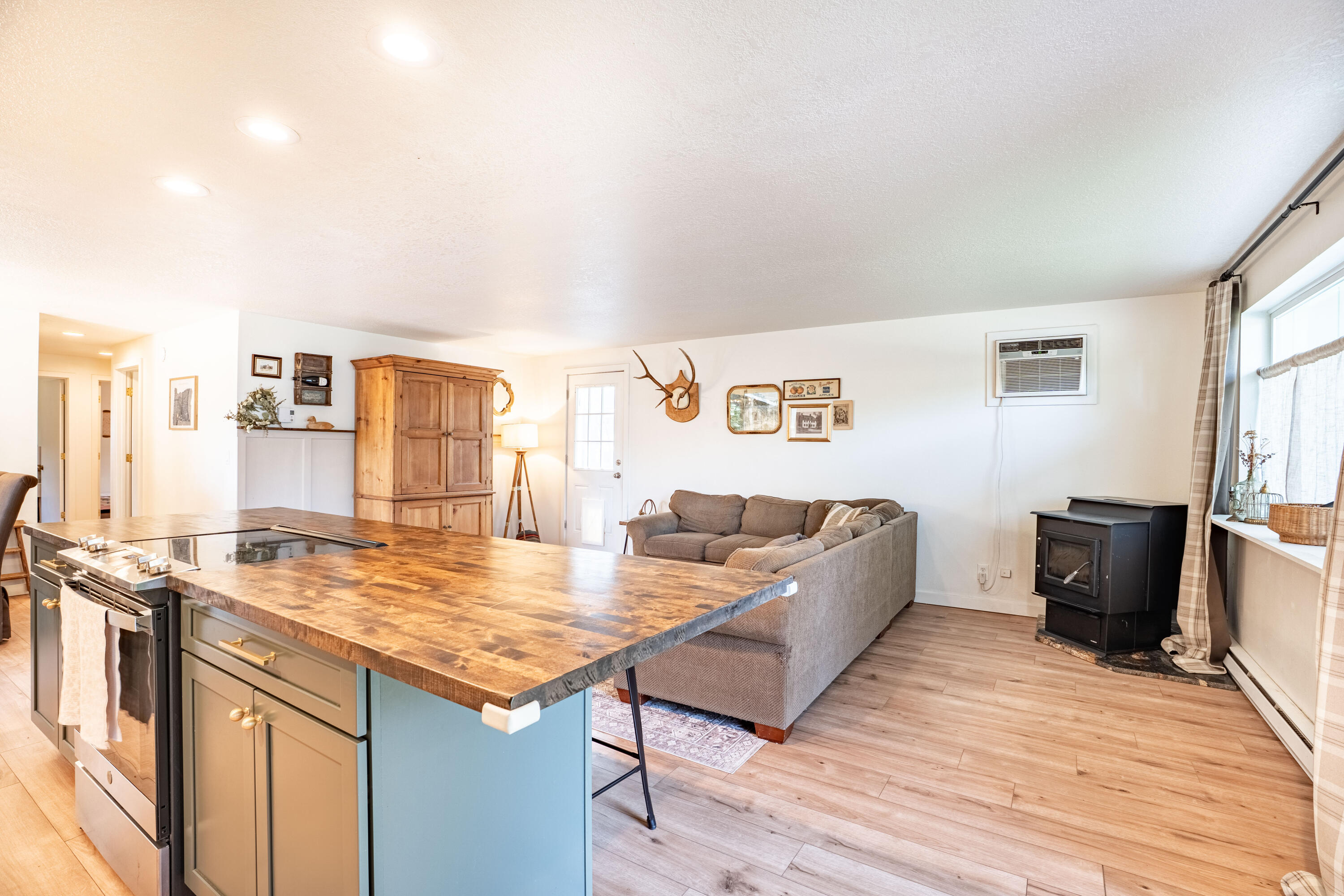 Reindeer Woods - Residential