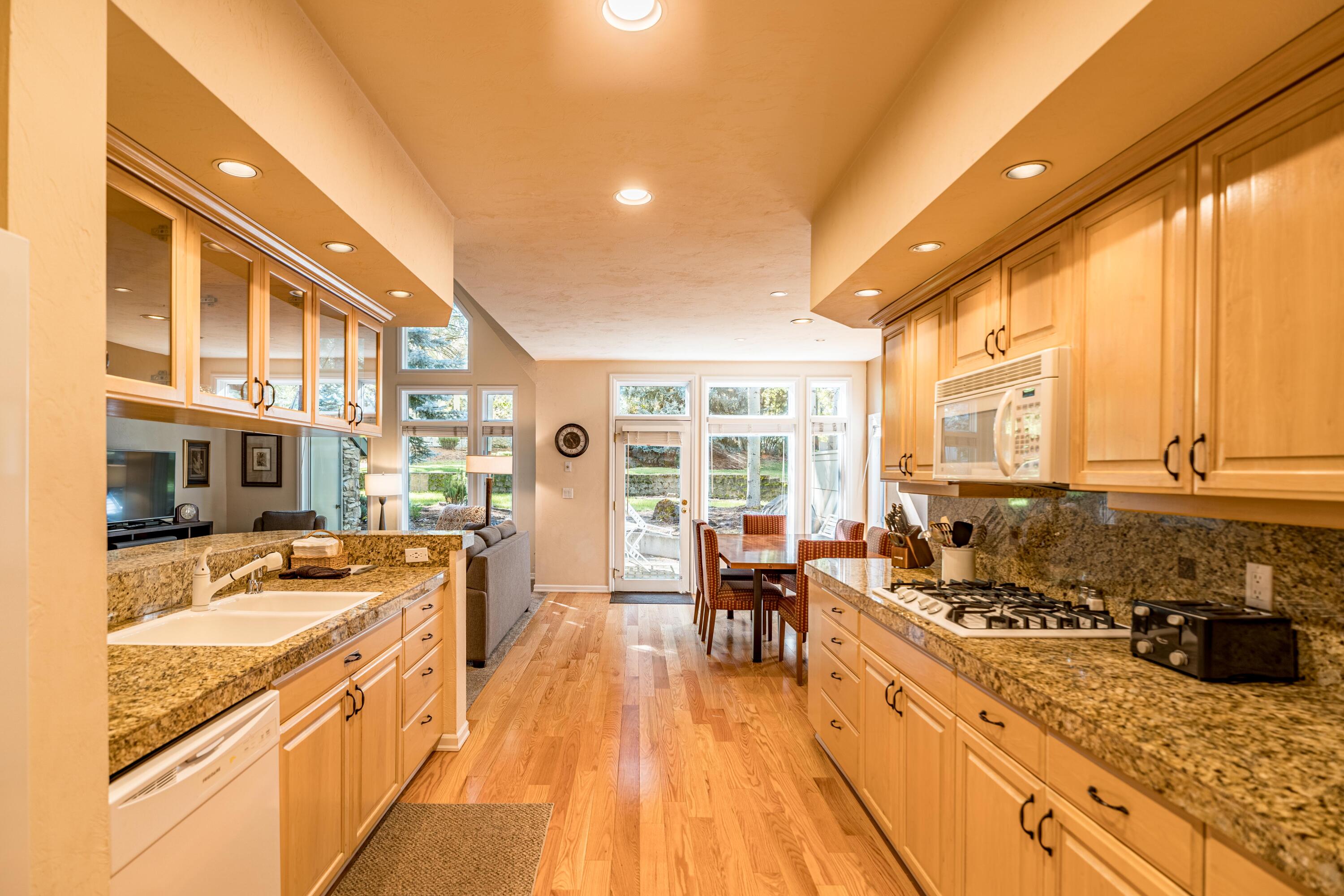 StoneTH - Residential