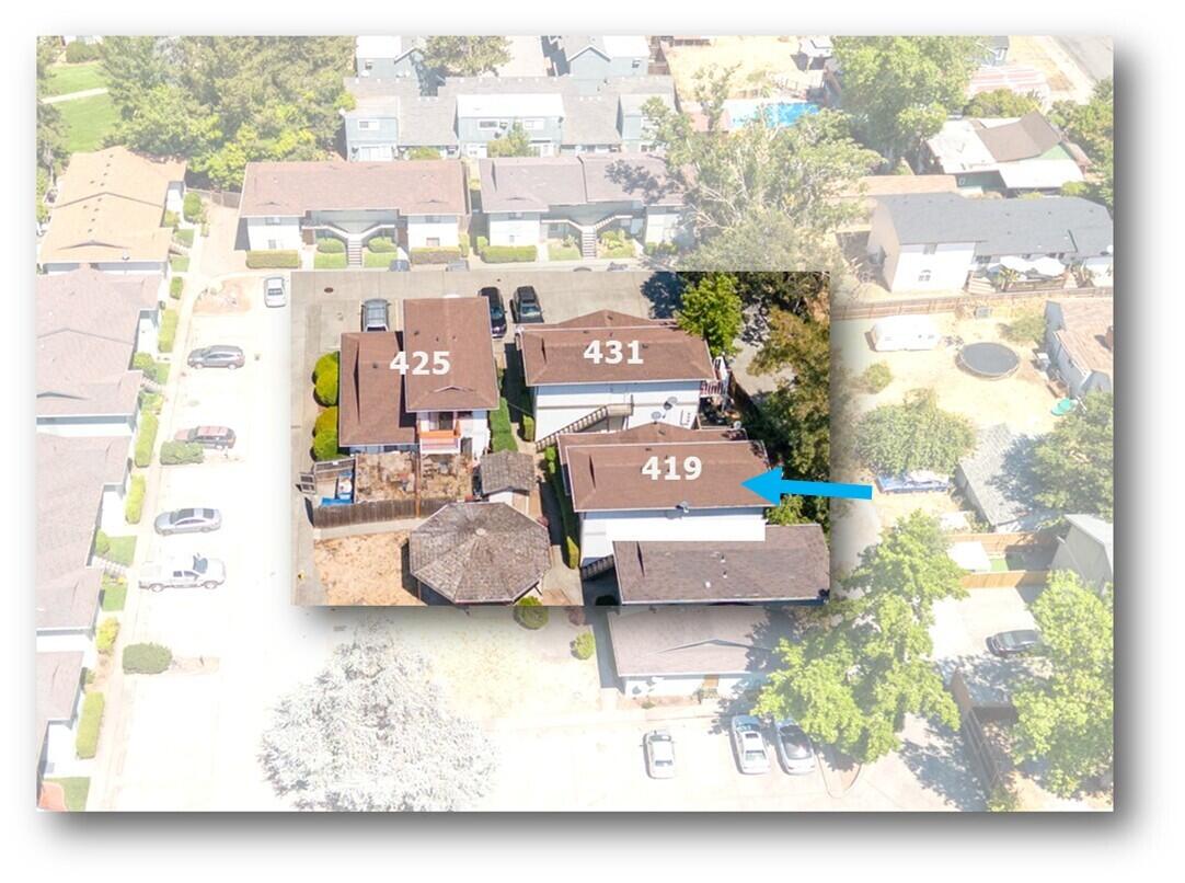 Add to your portfolio! This Tri-Plex Building has 3 units, all occupied by LT Tenants.  Each unit has one bedroom/one-bathroom, living room and kitchen area separated by a hallway and one full bathroom.  Each unit has a patio or deck accessed via the bedroom.  No W/D in units-laundromat is just one block away, as are restaurants, shopping, & so much more.  Photos shown are 433 NE Silverwood as no recent photos are available for these units.  Layout is similar to 433, recently updated units are similar though if not yet updated some units may have carpet in LR/Bedroom. All units have had up to 10% rent increases in September. Please make offers subject to viewing. Kindly do not disturb tenants. Buyer to perform own due diligence.