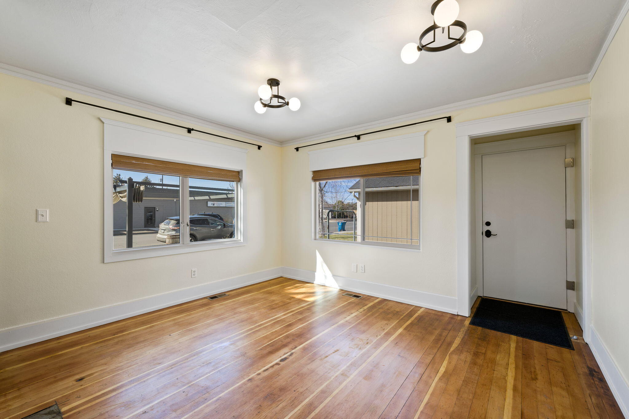 Townsite Of Redmond - Commercial Sale