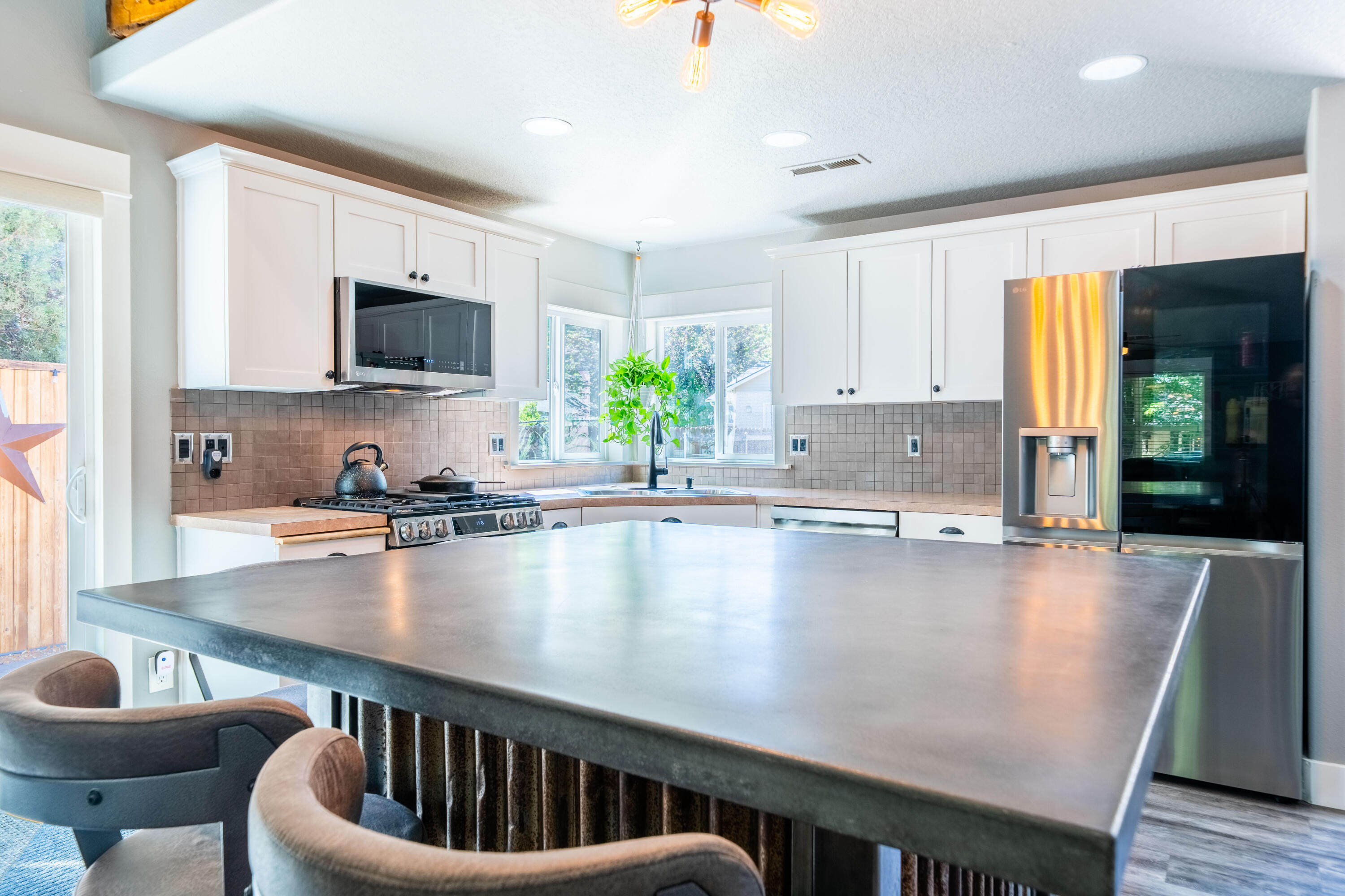 Larkspur - Residential
