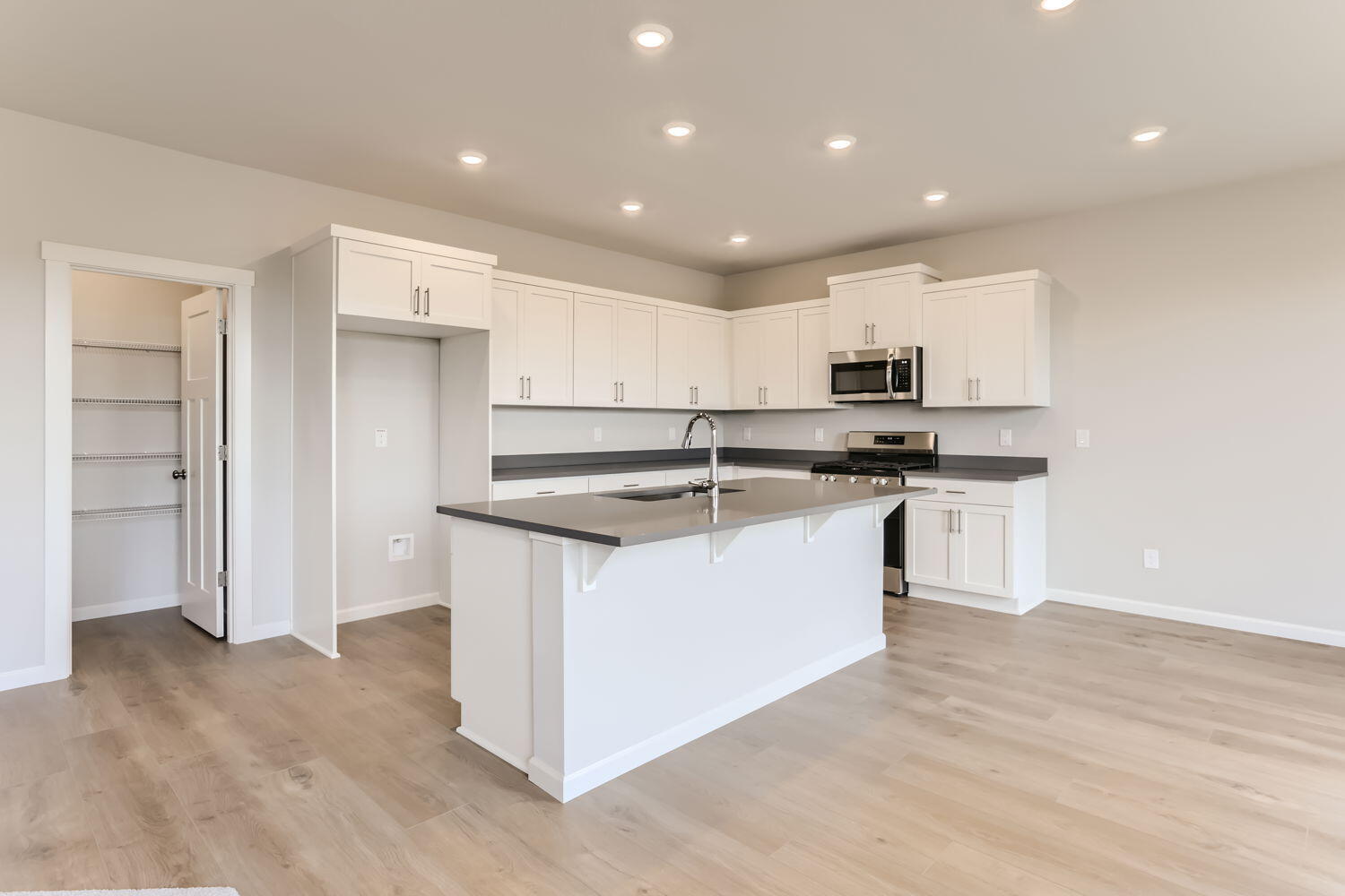 Acadia Pointe Phase 3/4 - Residential