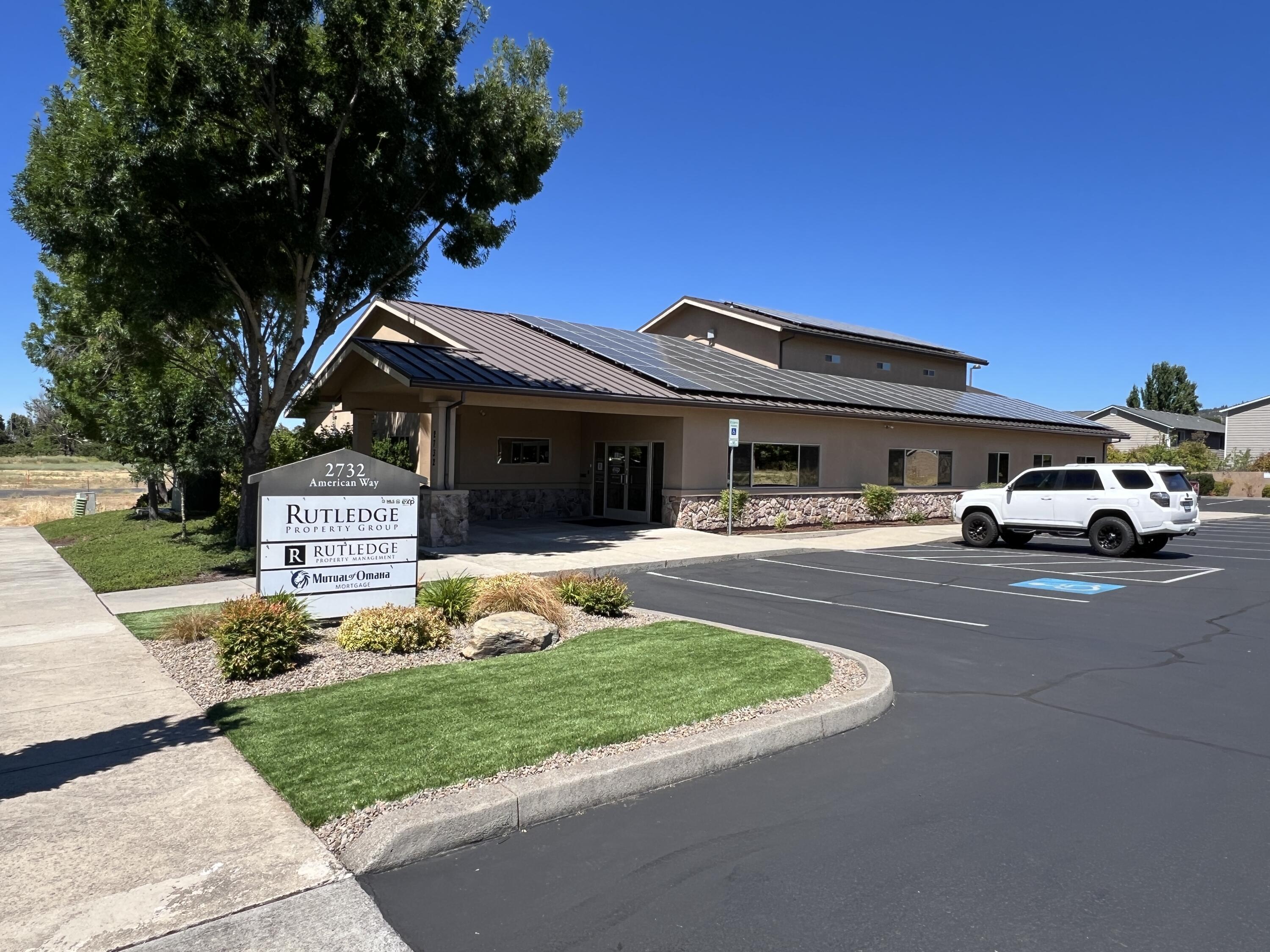 Great location! Beautiful executive office building (2005 YB) with an available 192 SQFT office for lease at $1,200/MO. The gross lease includes exterior monument signage, use of  reception area, conference room, 4 ADA unisex rest rooms (1 has ADA shower),  IT room, break room with D/W, refrigerator, use of 4 of the 24 on-site parking spaces including handicap space with additional non-timed on street parking. The building has 4 separate HVAC systems. Landlord is open to short or longe term lease agreement. All common area charges, and utilities included in the monthly price. Landlord reserves the right to approve or deny any lessee in Landlord's sole discretion.  Listing agent is landlord.