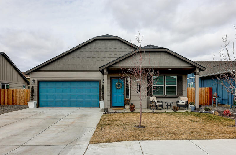 Come see this beautiful newer single level home on a cul-de-sac with a spacious fenced back yard perfect for entertaining, kids and dogs.  You'll love this charming 3 bed 2 bath open concept home with great master - guest bed separation.  This special home features Newer LVP floors, Double master vanity, Big master closet, Modern kitchen equipped with a full designer back-splash, Quartz slab counter-tops, Stainless steel appliances, Heartwood cabinets featuring soft close doors/drawers, Pantry, Central forced gas heat and air conditioning, Garden area, Landscaped with front and back sprinklers, Back patio, Covered front porch and a finished 2 Car Garage. N Located in NW Redmond (Bella Vista) within walking distance to schools, dry canyon trail, only one block from Quince Park and minutes from Highway 97.  Call today to schedule your private showing tour and your opportunity to own a place you can call home.