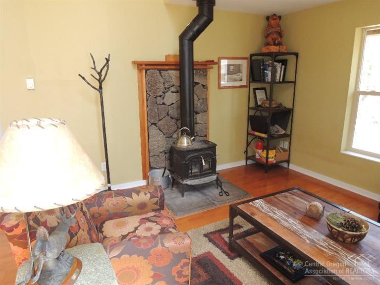 Deschutes River Acre - Residential