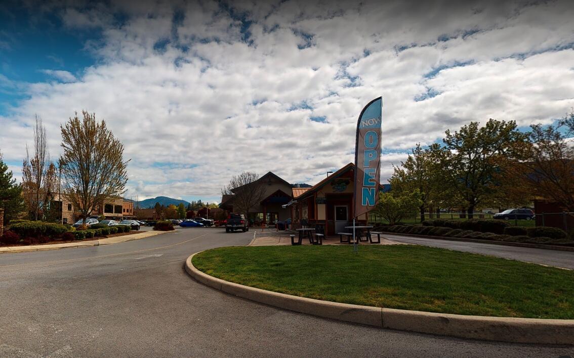 Great little investment property.  Successful and reliable tenant.  NNN lease.  Much investment into the structure during the last 2 years.