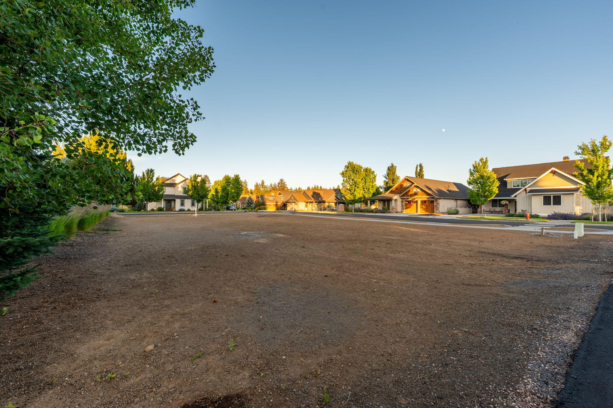 Pine Meadow Vill - Land