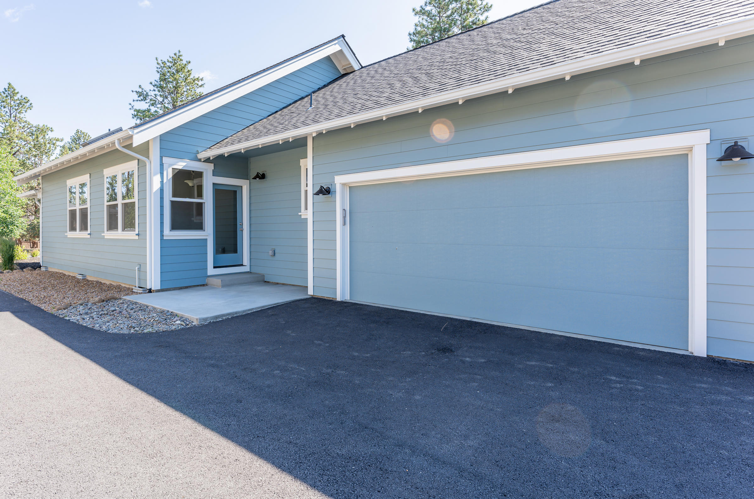 SaddleStone - Residential