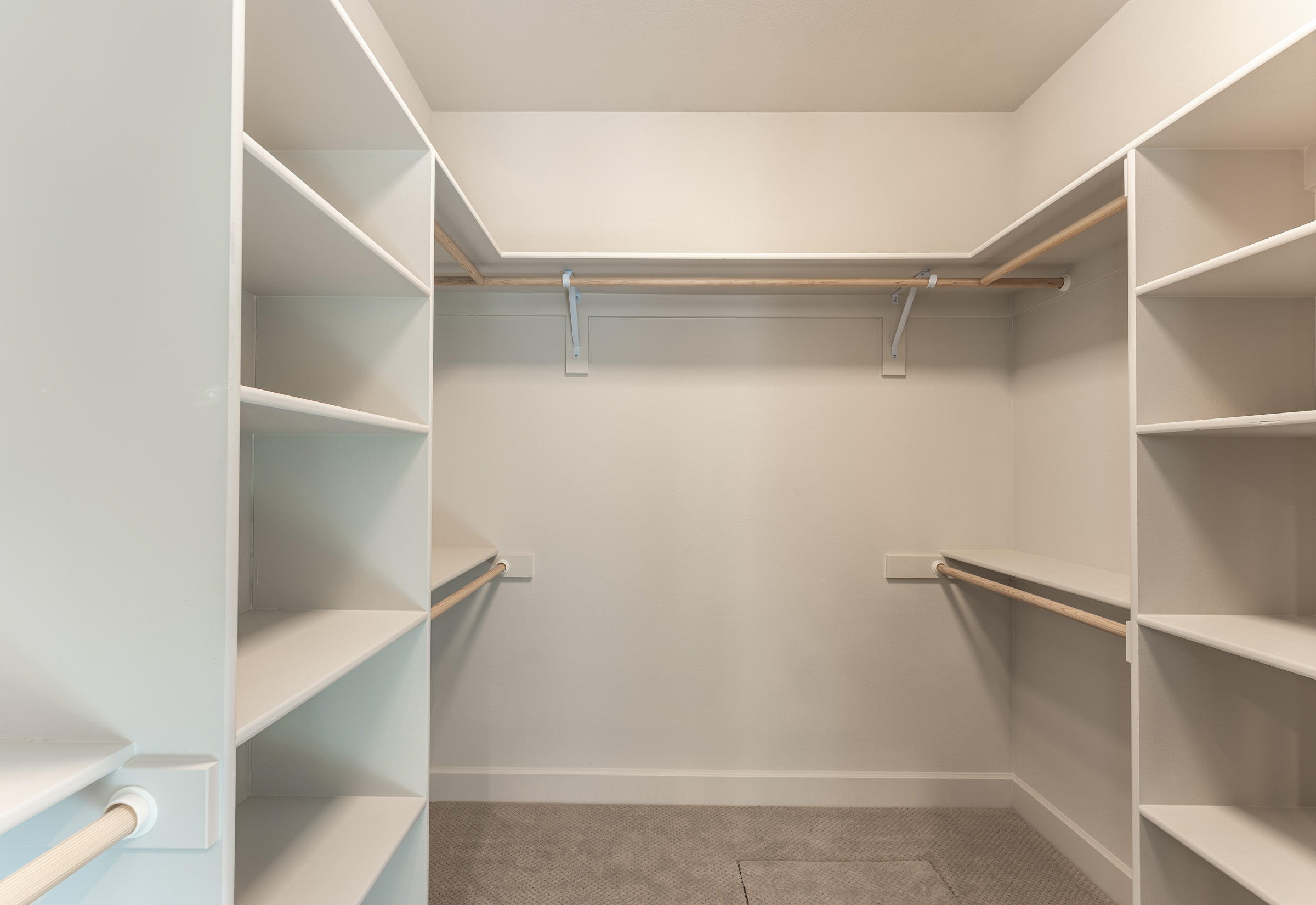 SaddleStone - Residential