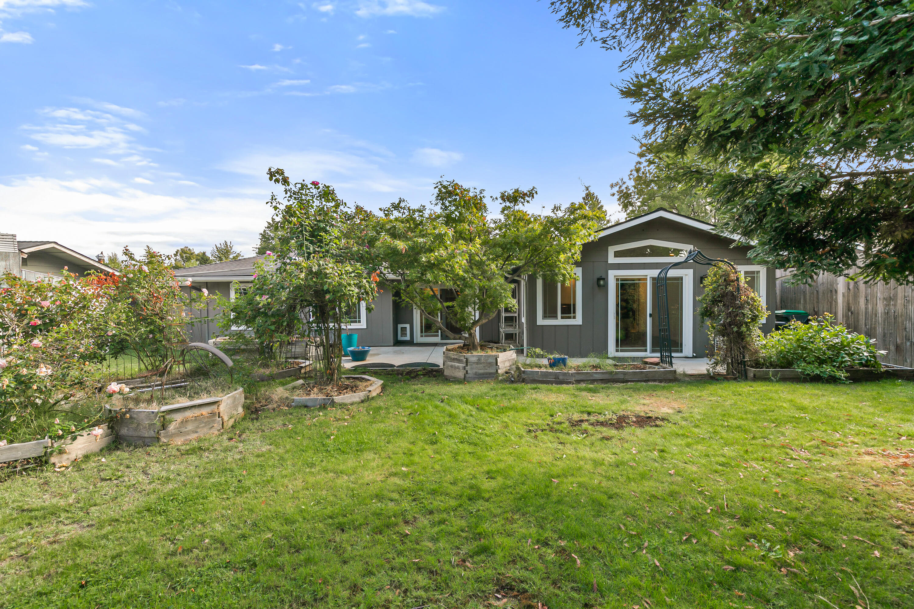 Blossom Hill Terrace Unit No 3 - Residential