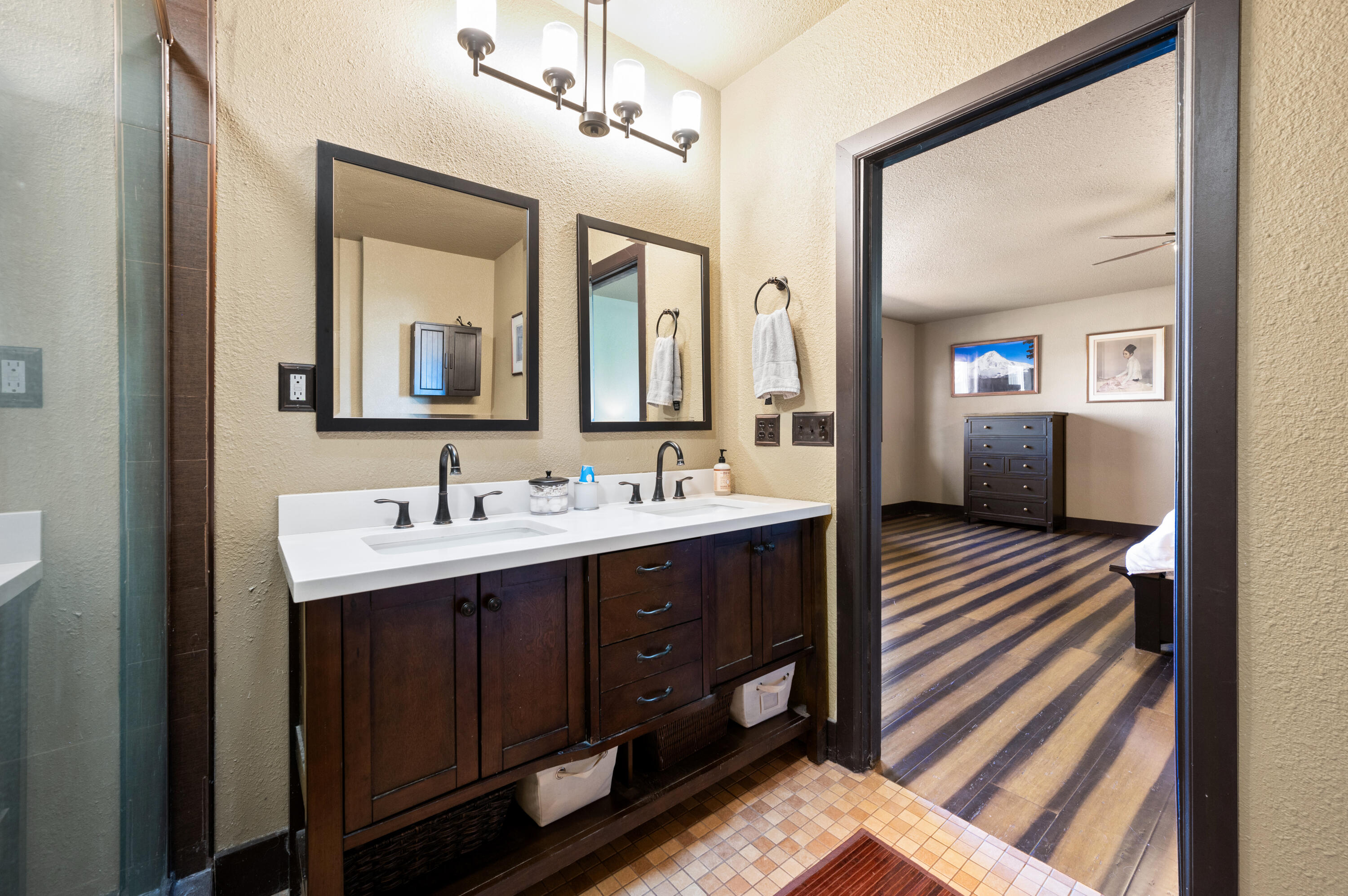 Hunts Three Sisters - Residential