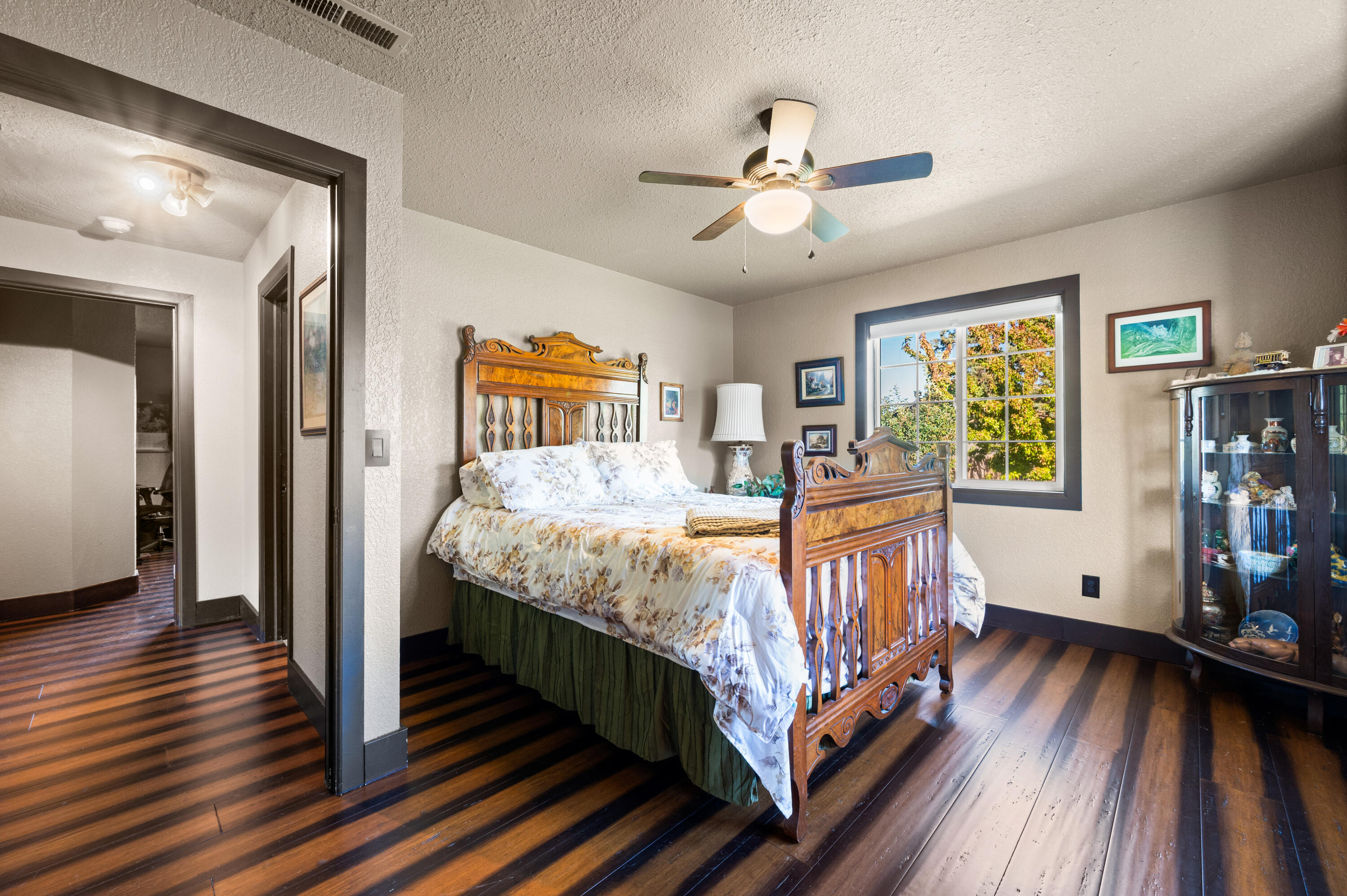 Hunts Three Sisters - Residential