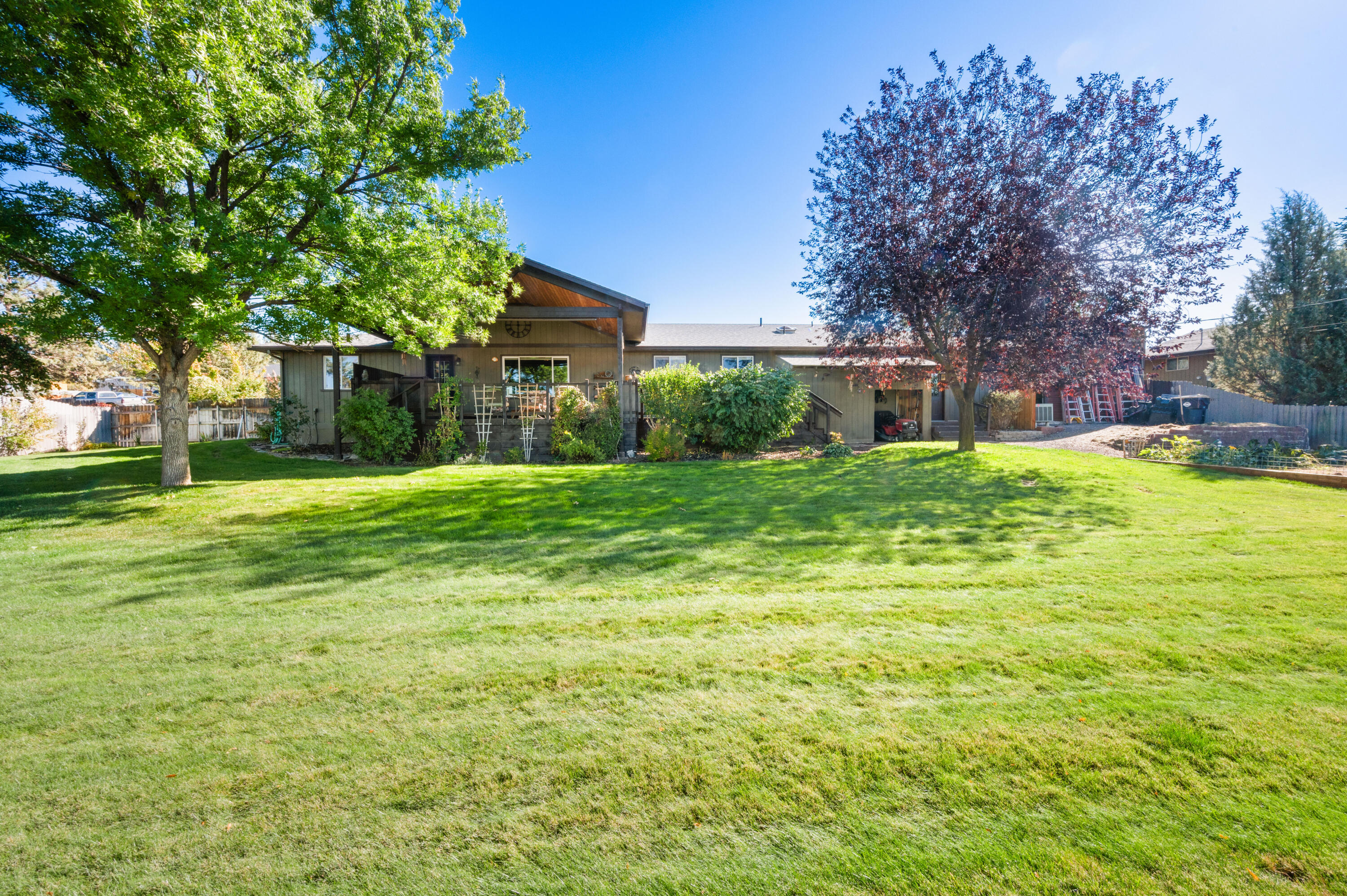 Hunts Three Sisters - Residential