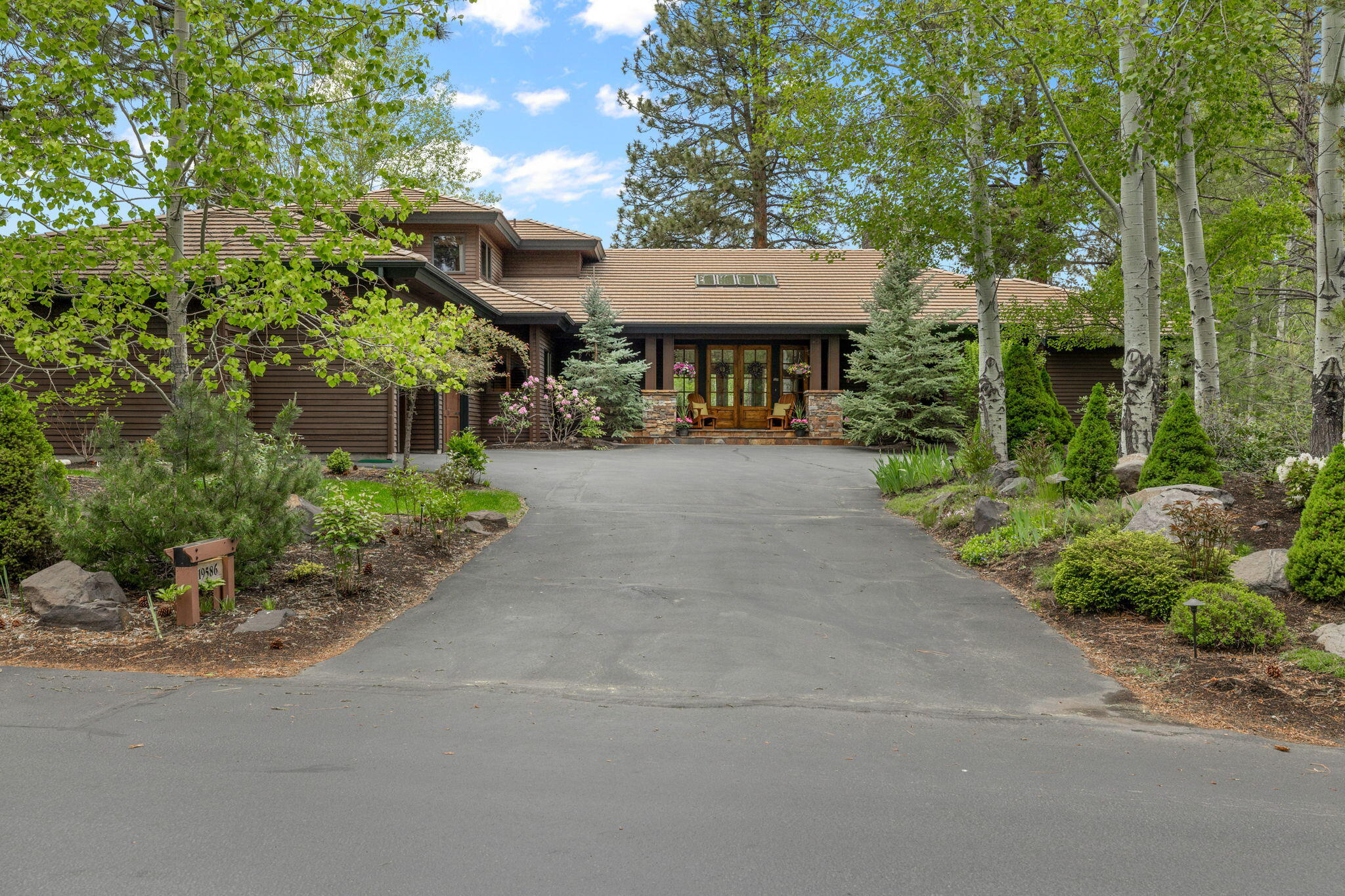 Broken Top - Residential