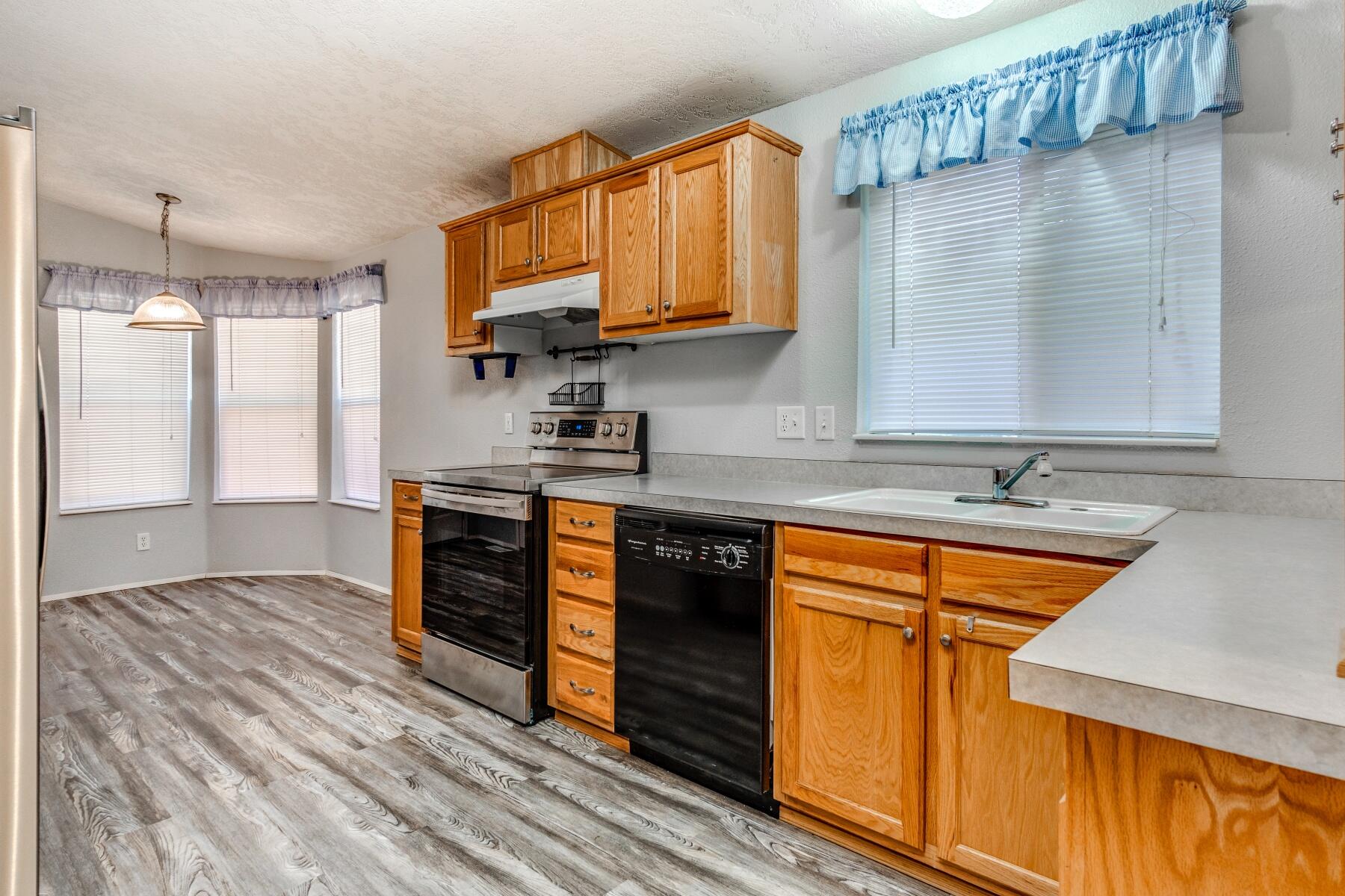 Romaine Village - Residential