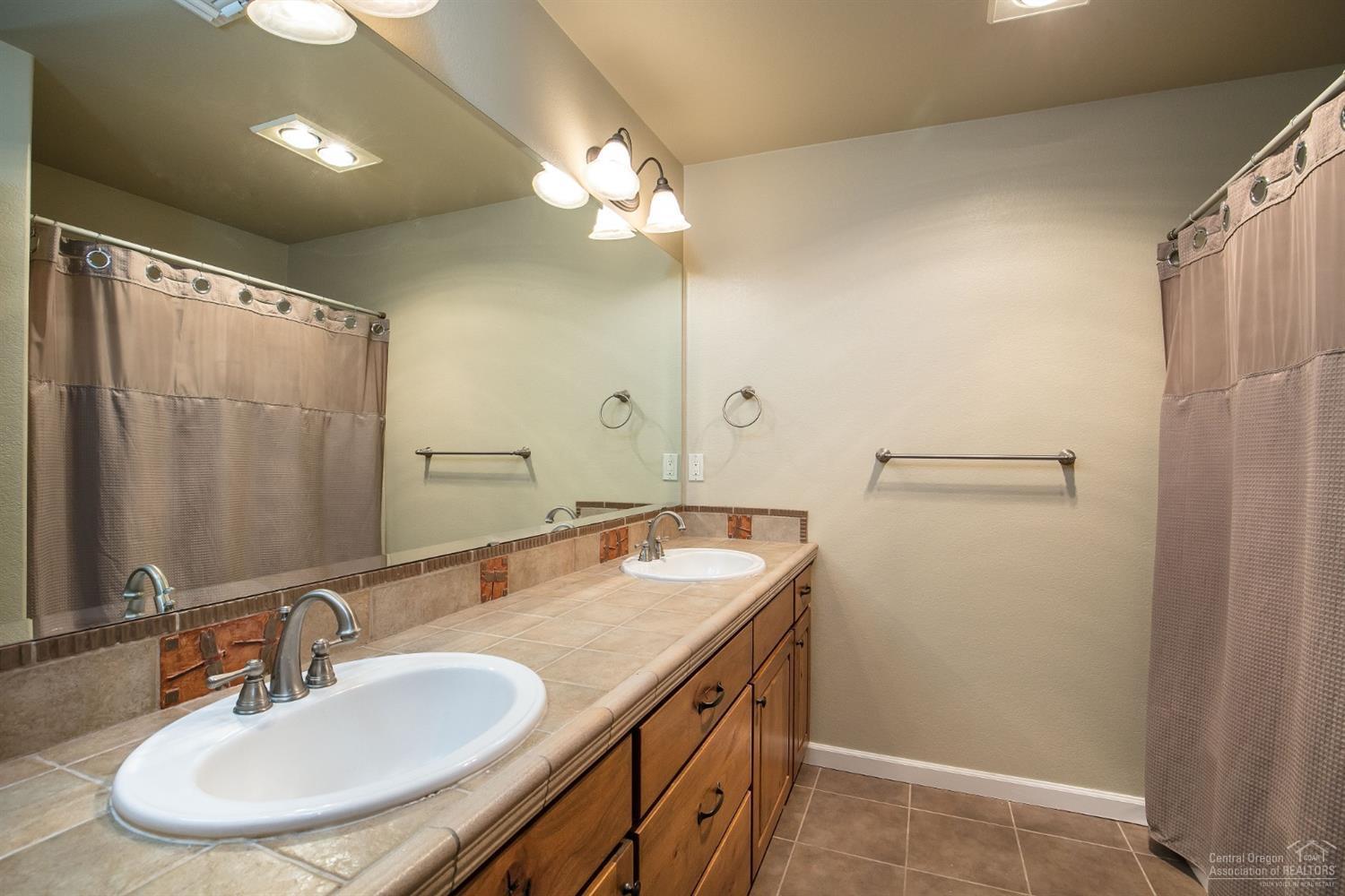 Awbrey Glen - Residential
