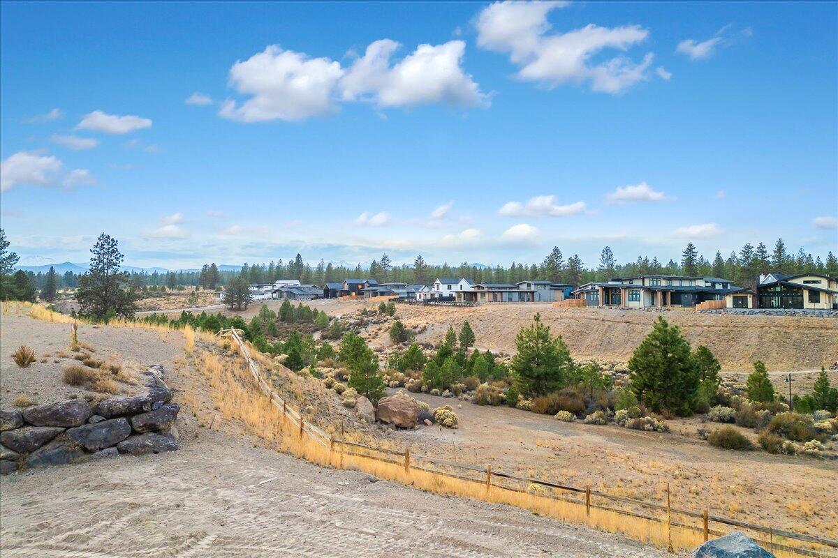 Discovery West Phase 5 - Residential