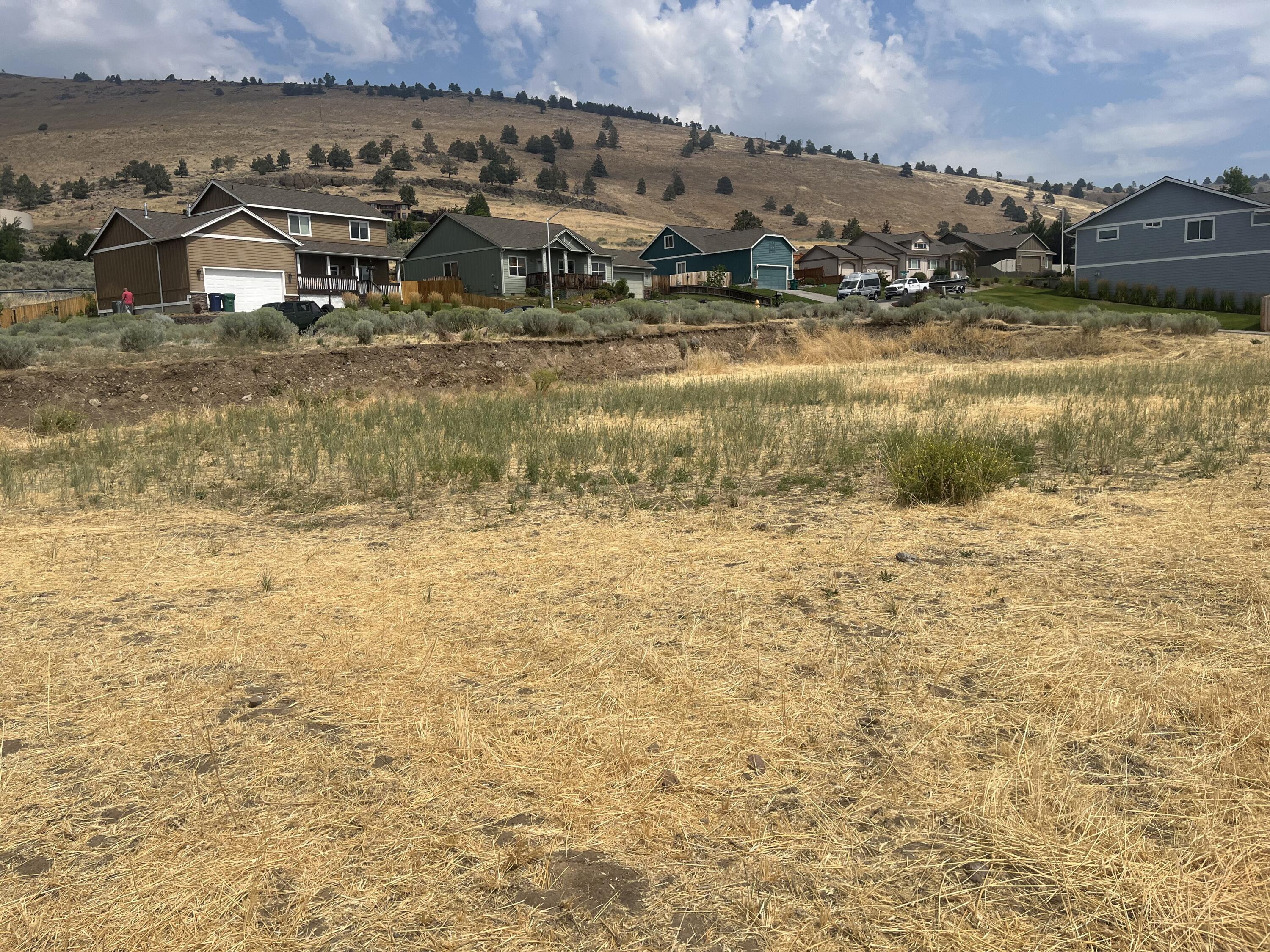 North Hills - Land