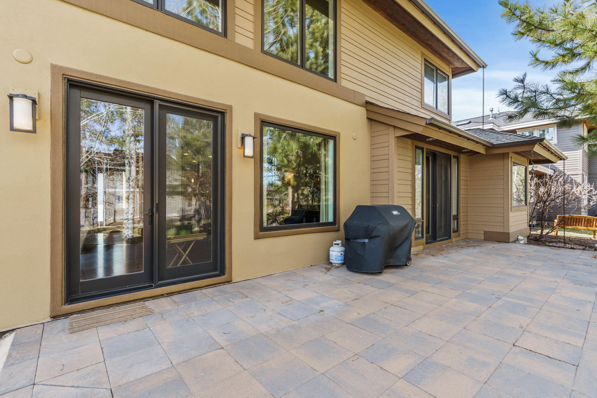 Three Pines - Residential