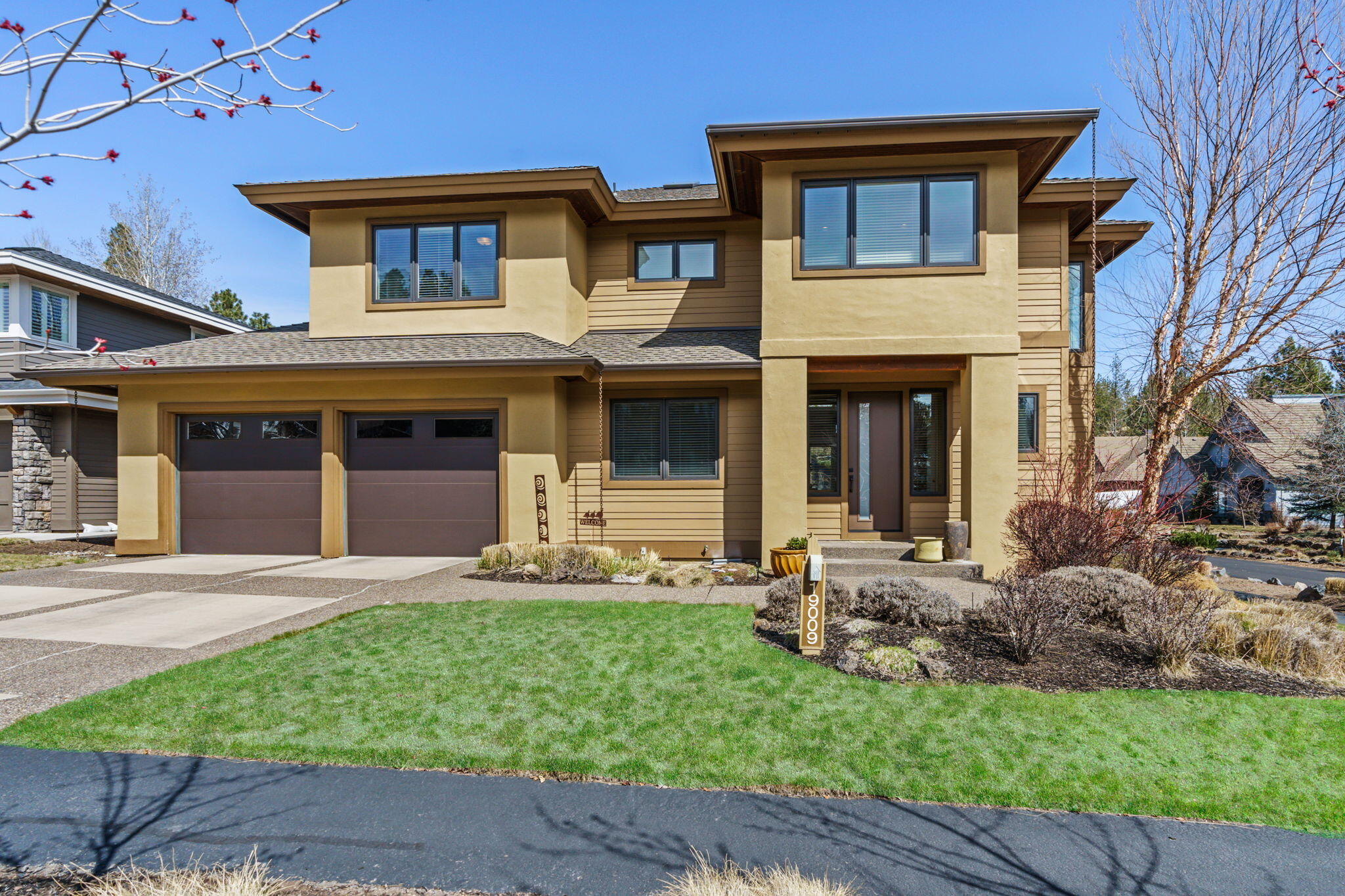 Three Pines - Residential