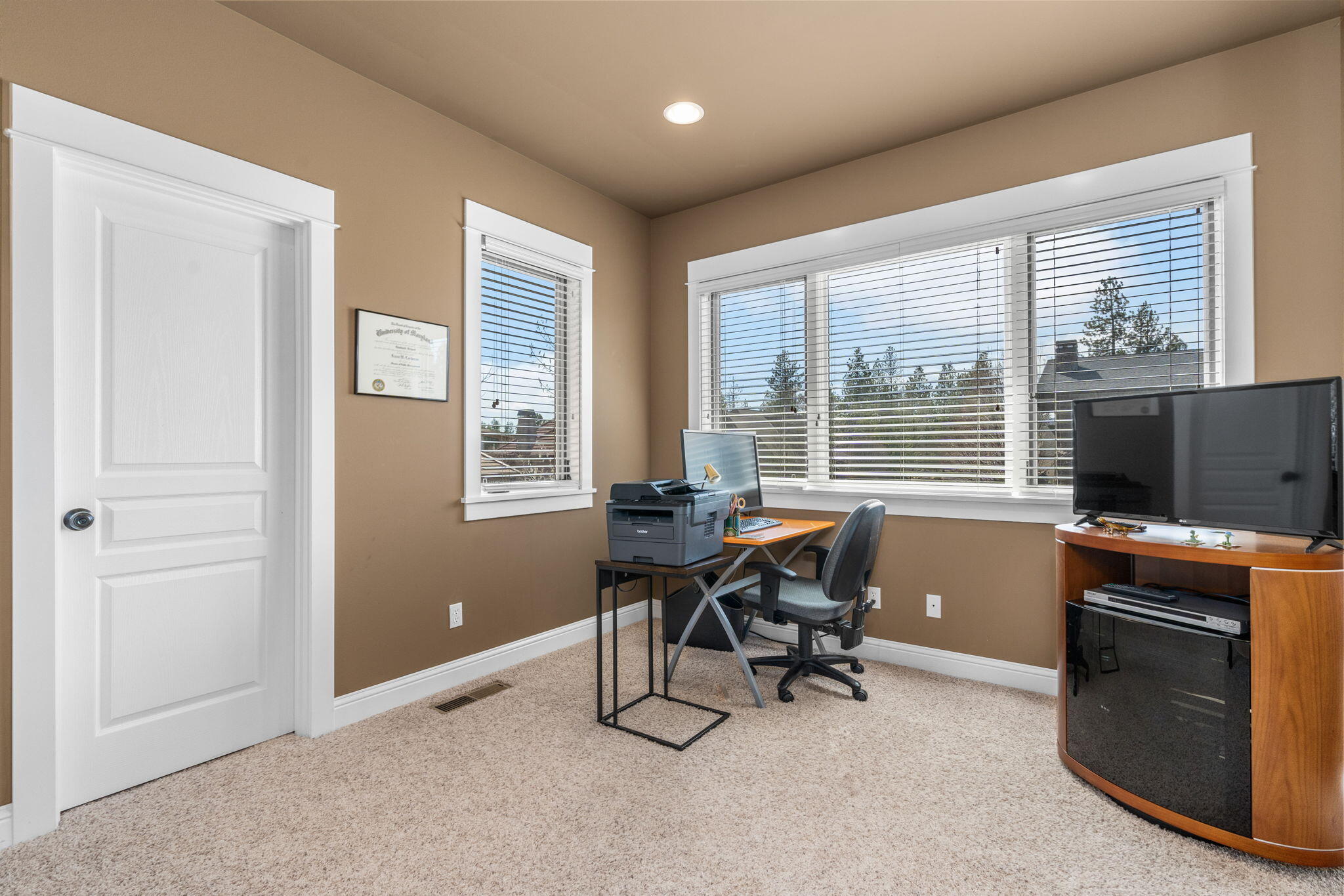 Three Pines - Residential