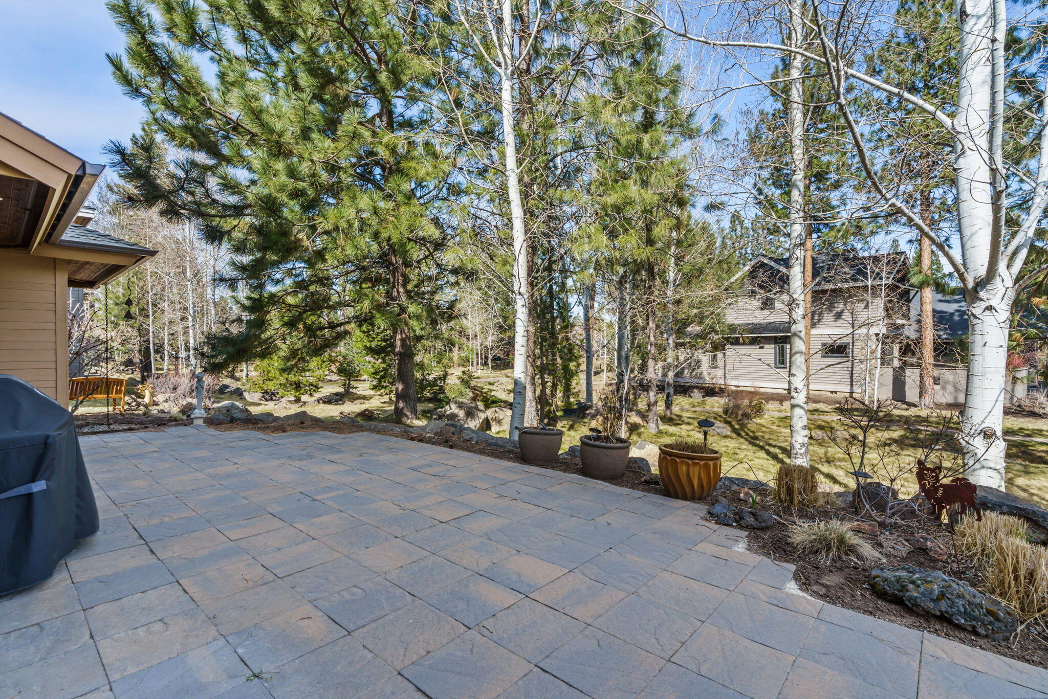 Three Pines - Residential