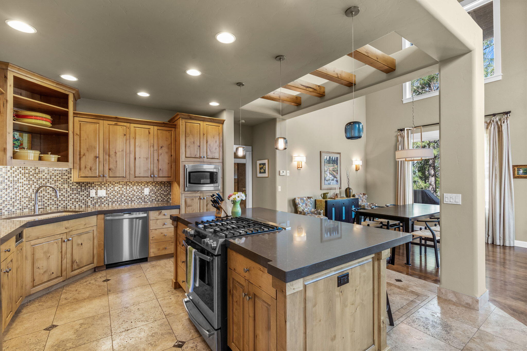 Three Pines - Residential