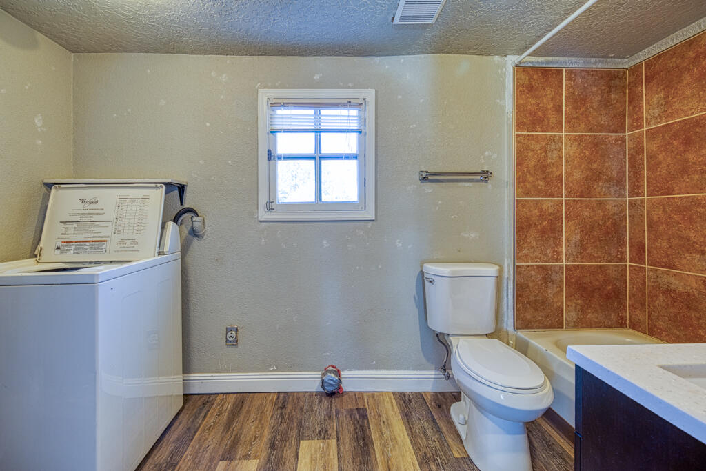 Klamath Falls -Klamath Lake Addition - Residential