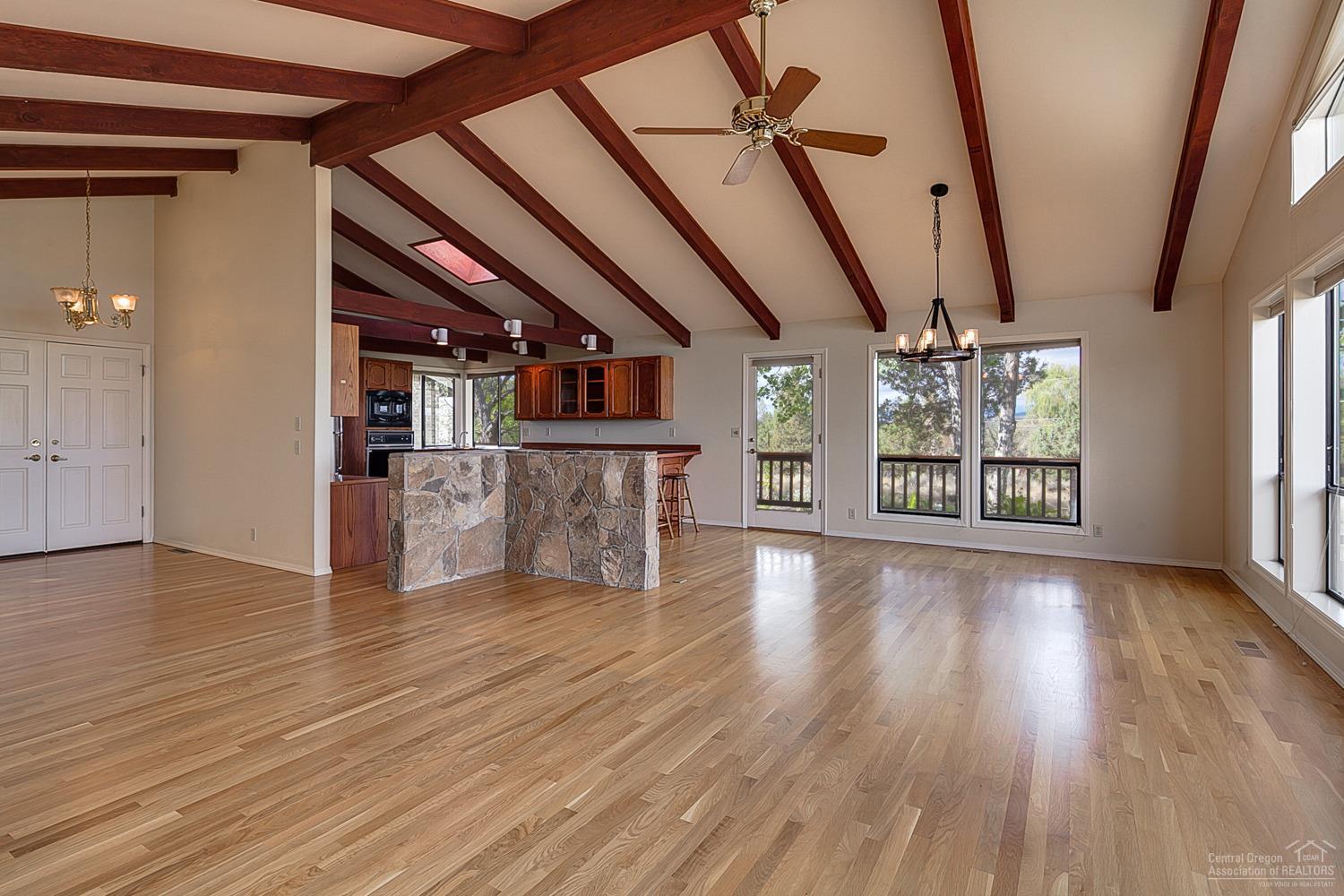 Howells Hilltop - Residential
