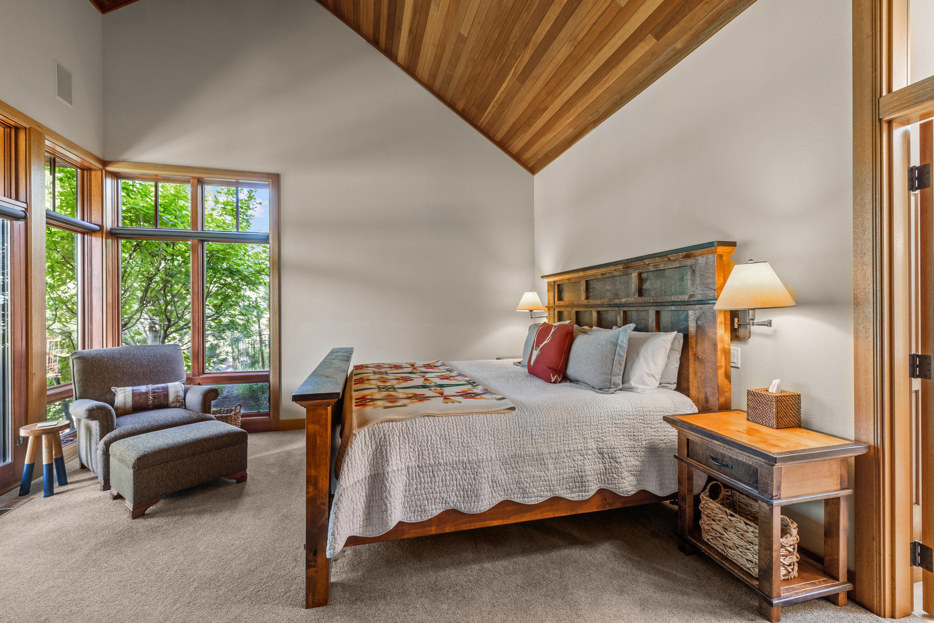 Broken Top - Residential