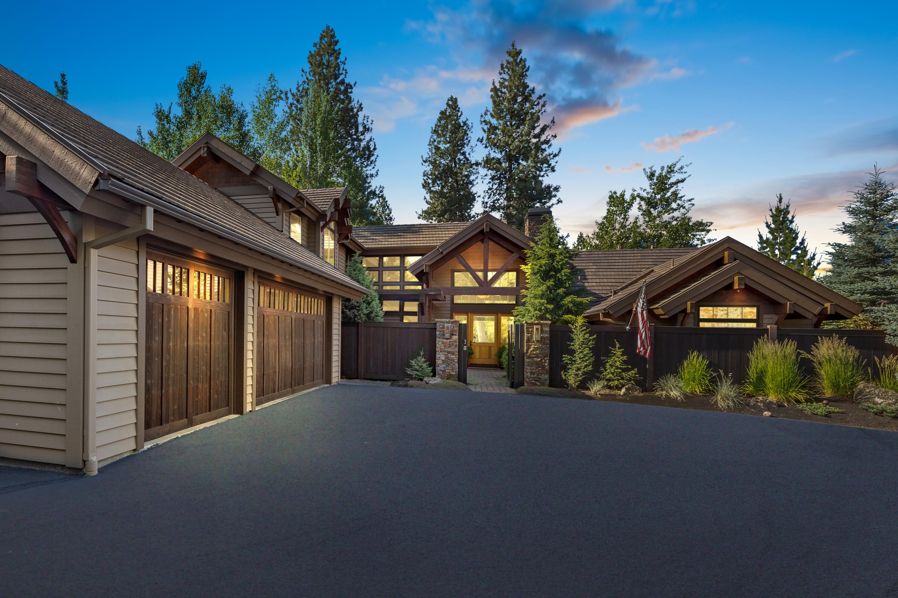 Broken Top - Residential