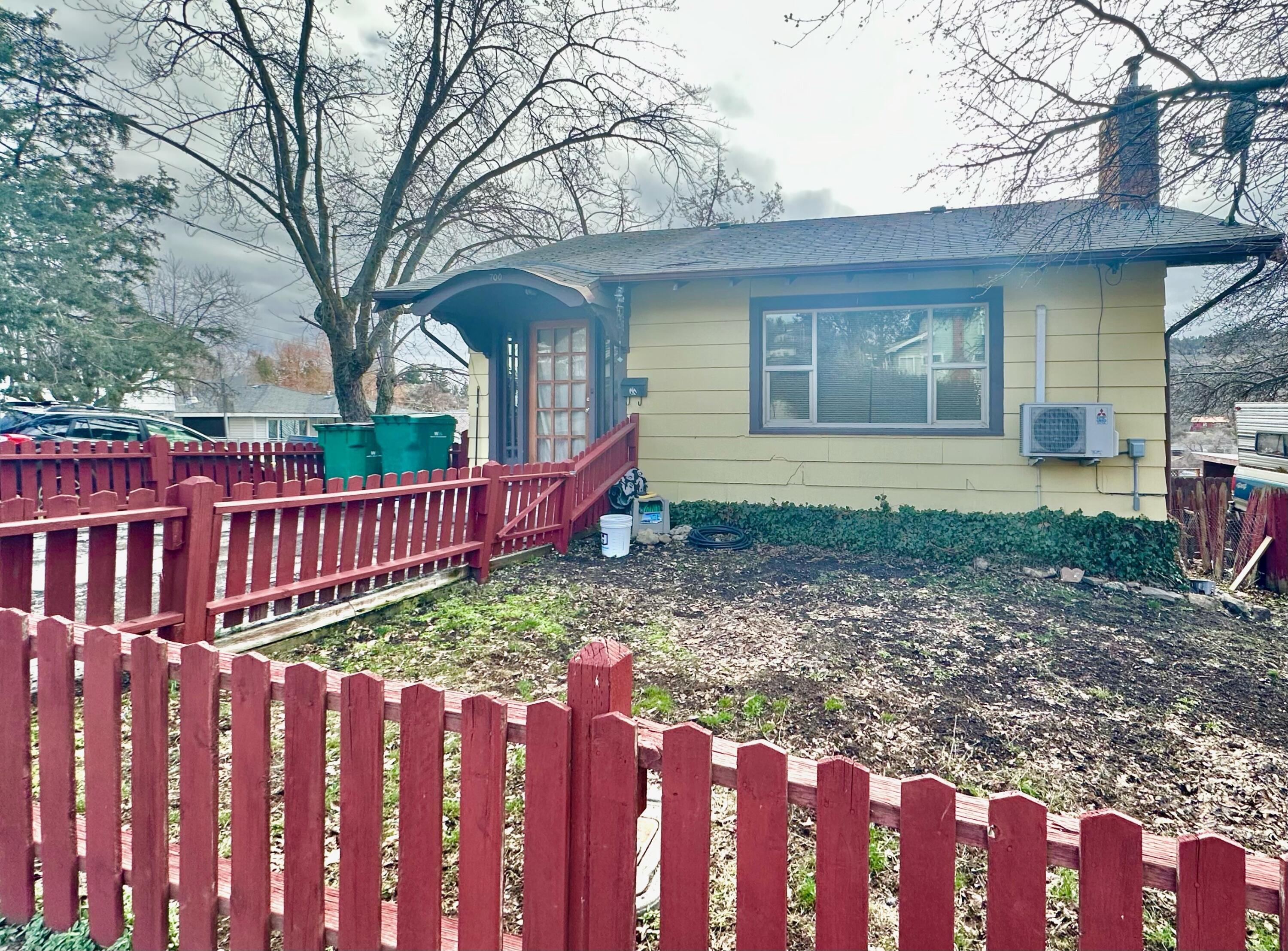 Super cute 2 bedroom 1 bathroom. Currently rented out through 5/14/24 but would also make a great owner-occupied property. This one is a must see with a lot of flex space, including partially finished daylight basement with possible 3rd bedroom. Great proximity to downtown area. Being sold in as-is condition. PRICED TO SELL! Book your showing today!