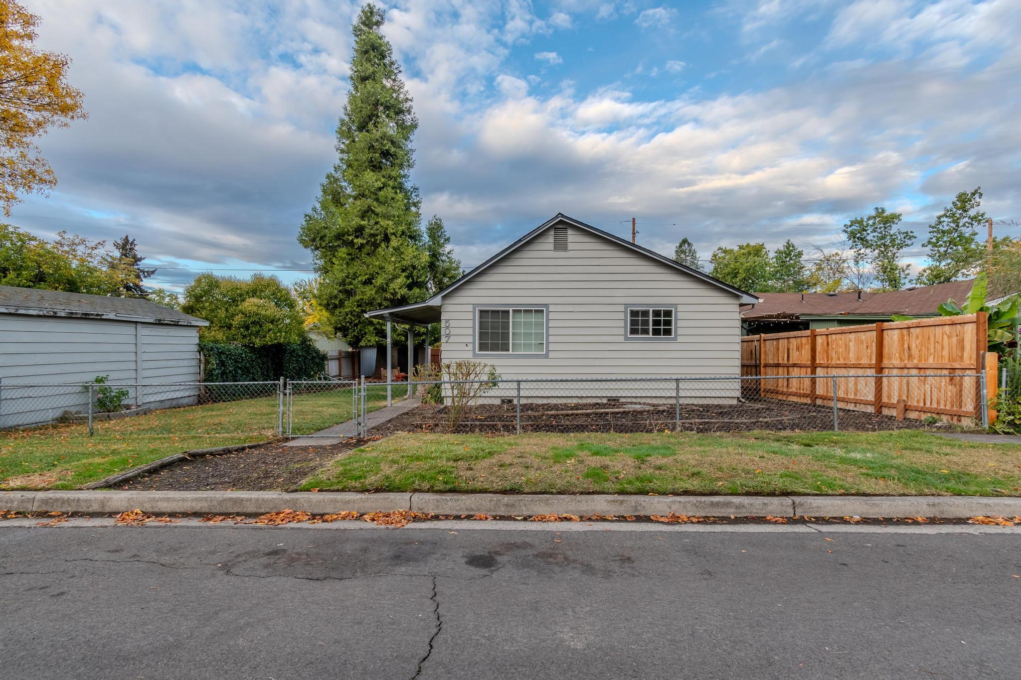 Laurelhurst Addition - Residential