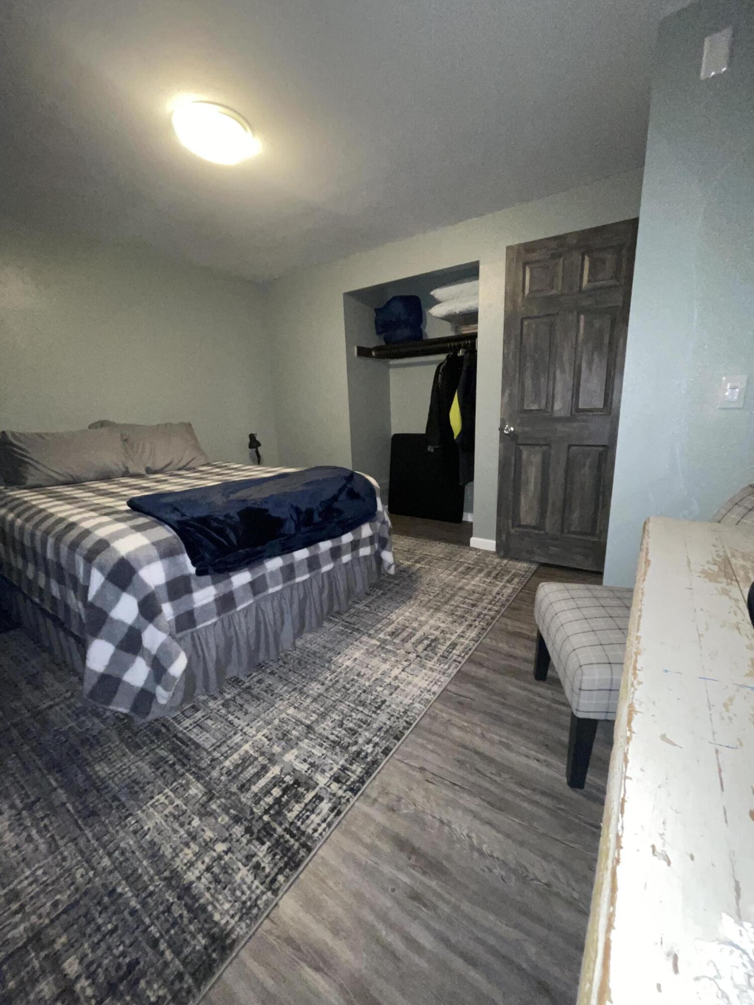 Old Orchard Manor - Residential
