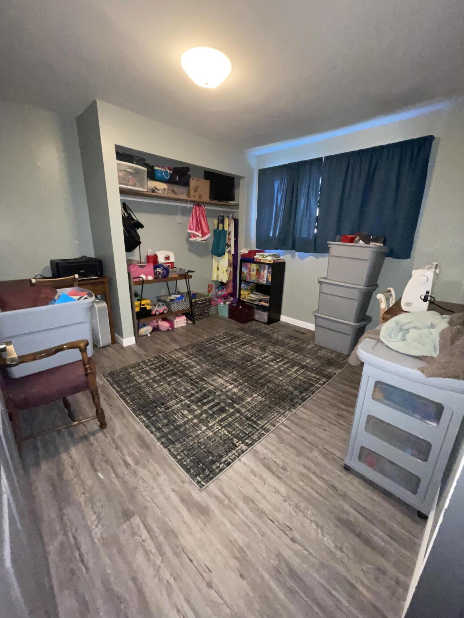 Old Orchard Manor - Residential