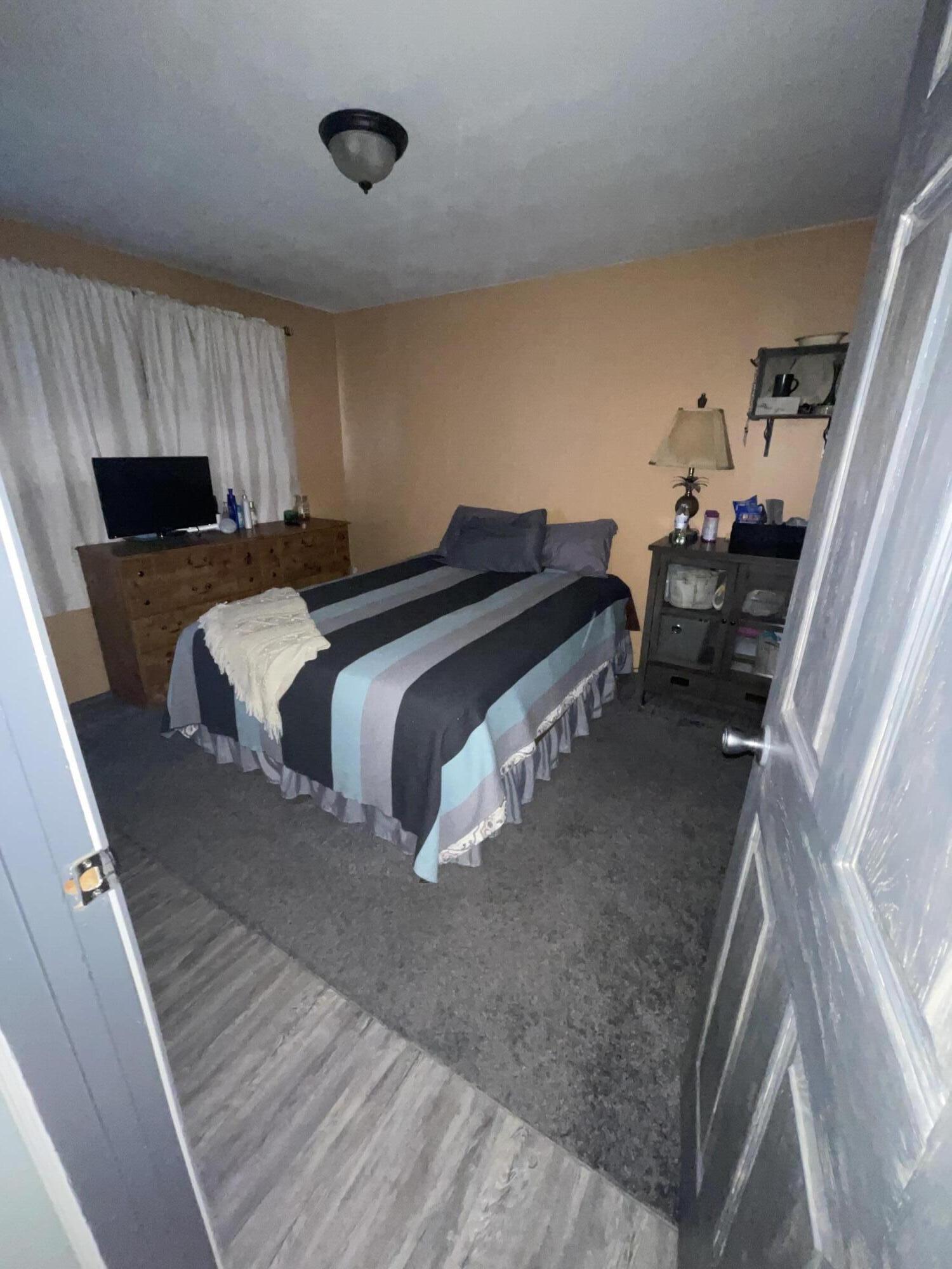 Old Orchard Manor - Residential