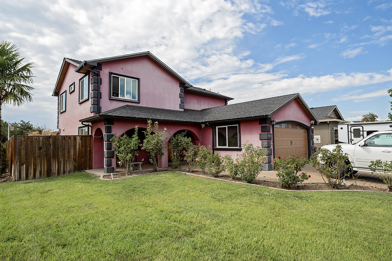 Room for Everyone + Everything You Love! 

Set on a spacious corner lot, this 4-bedroom, 2.5-bath home delivers comfort, style, and function at every turn. Step inside to discover granite countertops, custom wine shelving, a formal dining area, a sunny breakfast nook, and storage galore plenty of room for family, friends, and all of life's treasures.

Outside is just as impressive with a low-maintenance lawn, generous parking, and private RV/boat access through a back gate perfect for your toys and adventures.

With its size, layout, and unbeatable price, this home is a rare find that won't last long.

📲 Call today to schedule your private tour and see how this one fits everything you've been looking for!
