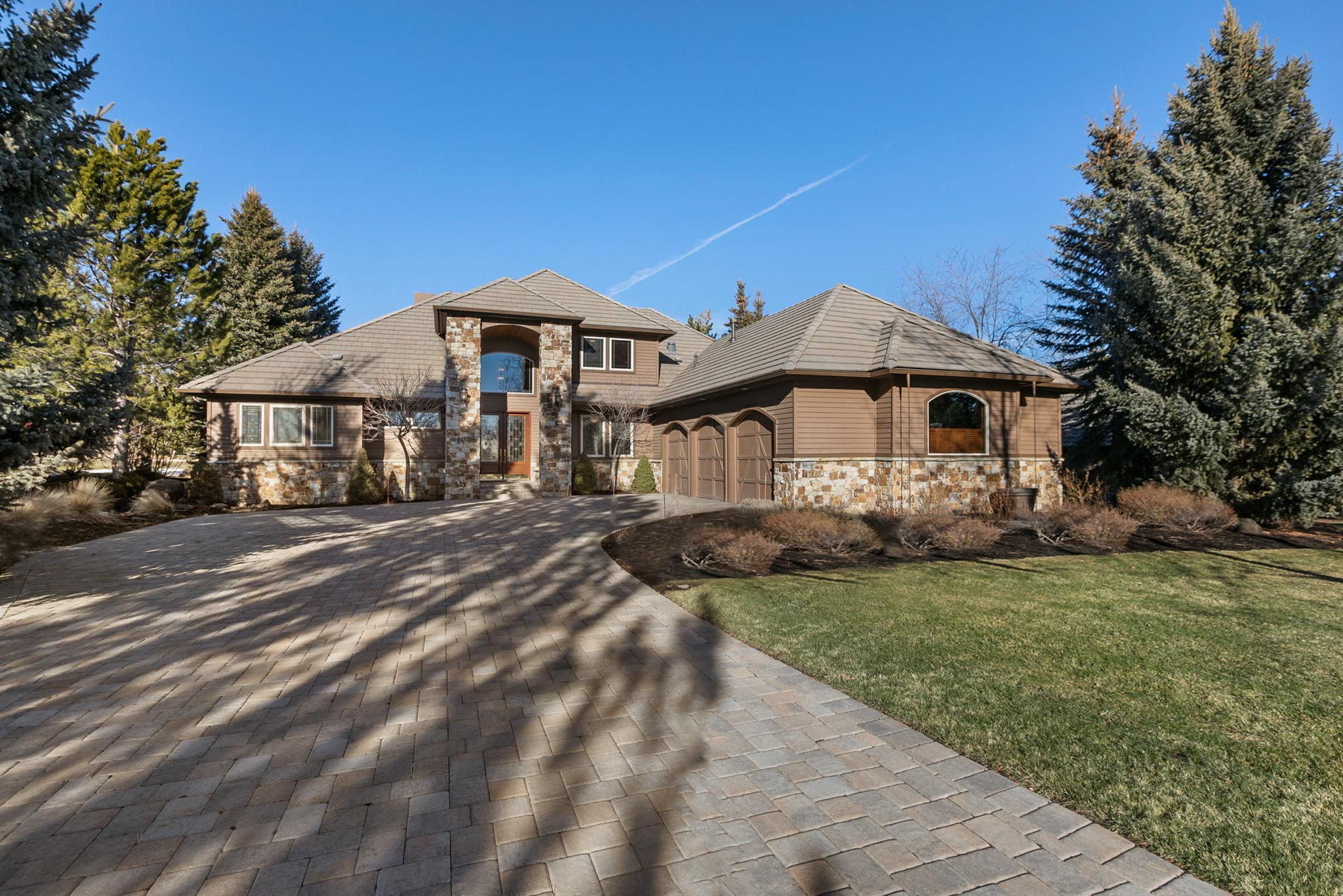 Broken Top - Residential
