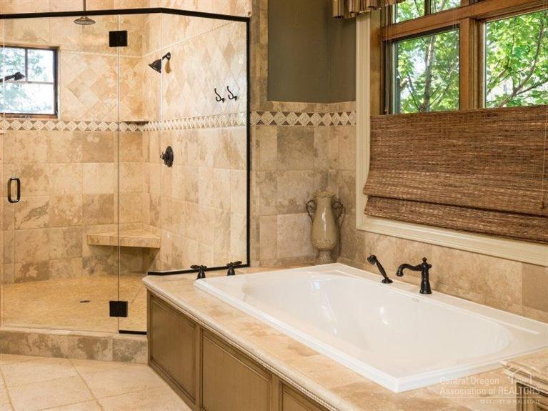 Deschutes River Ranc - Residential