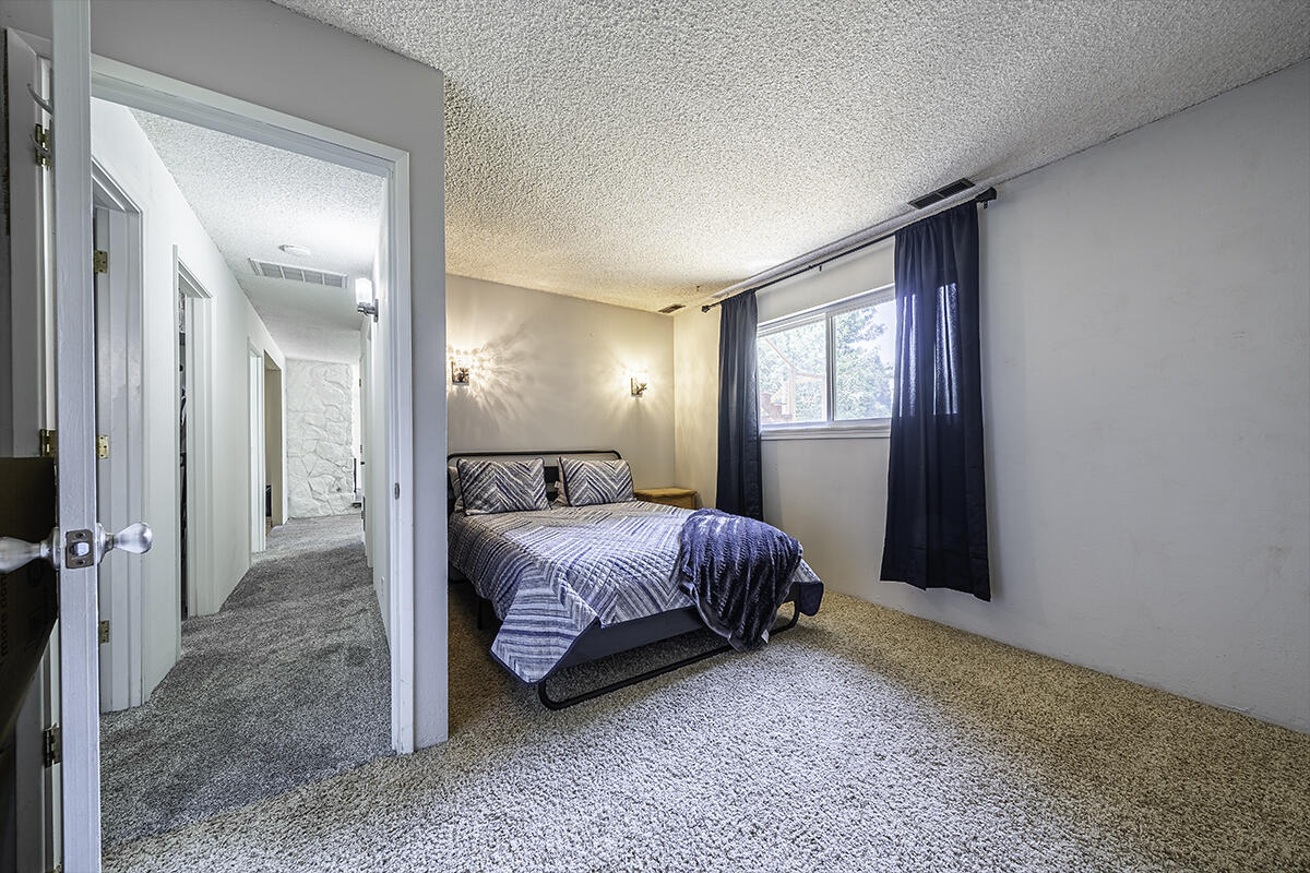 Siskiyou Village Unit No 1 - Residential