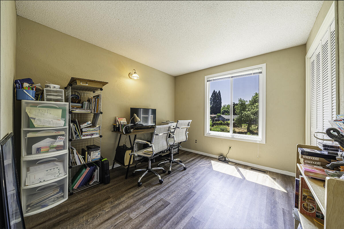 Siskiyou Village Unit No 1 - Residential
