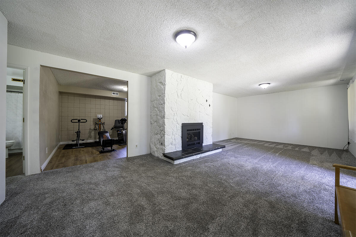 Siskiyou Village Unit No 1 - Residential