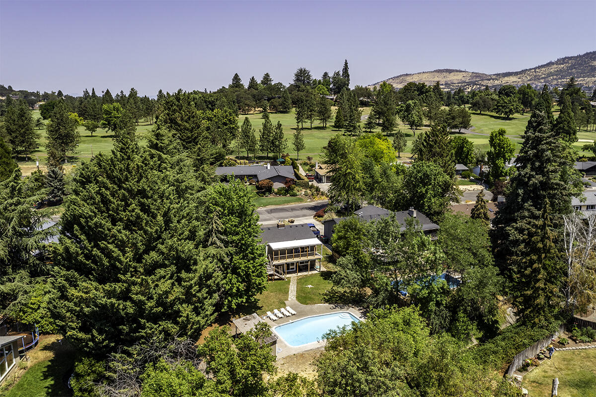 Siskiyou Village Unit No 1 - Residential
