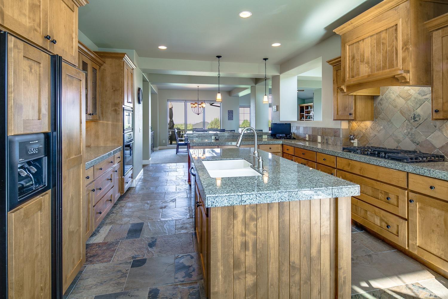 Eagle Crest - Residential