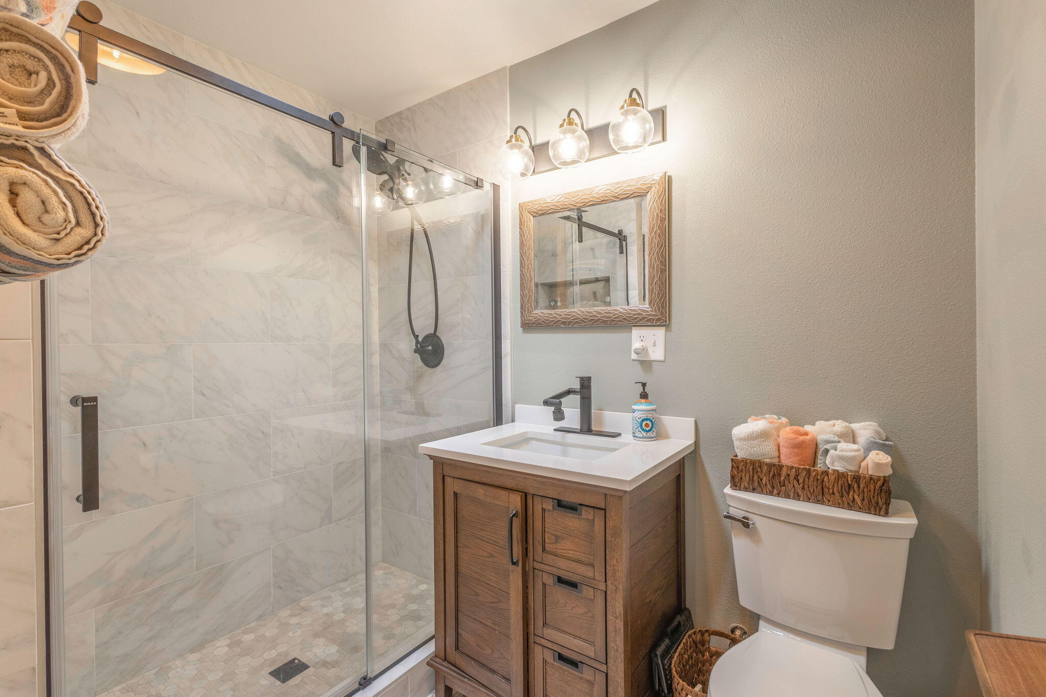 Fall River Estate - Residential