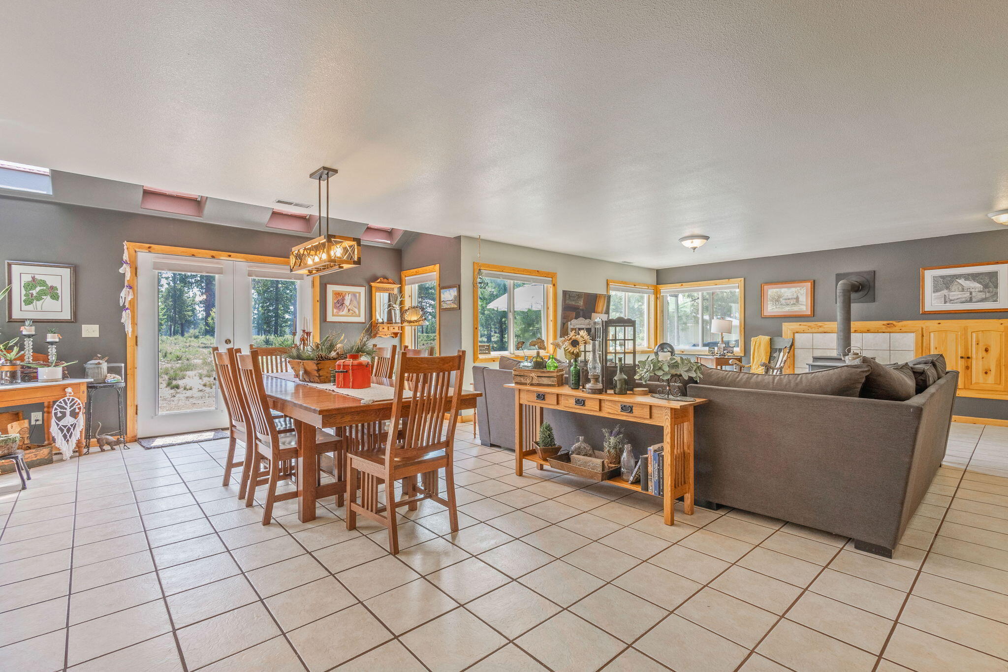 Fall River Estate - Residential