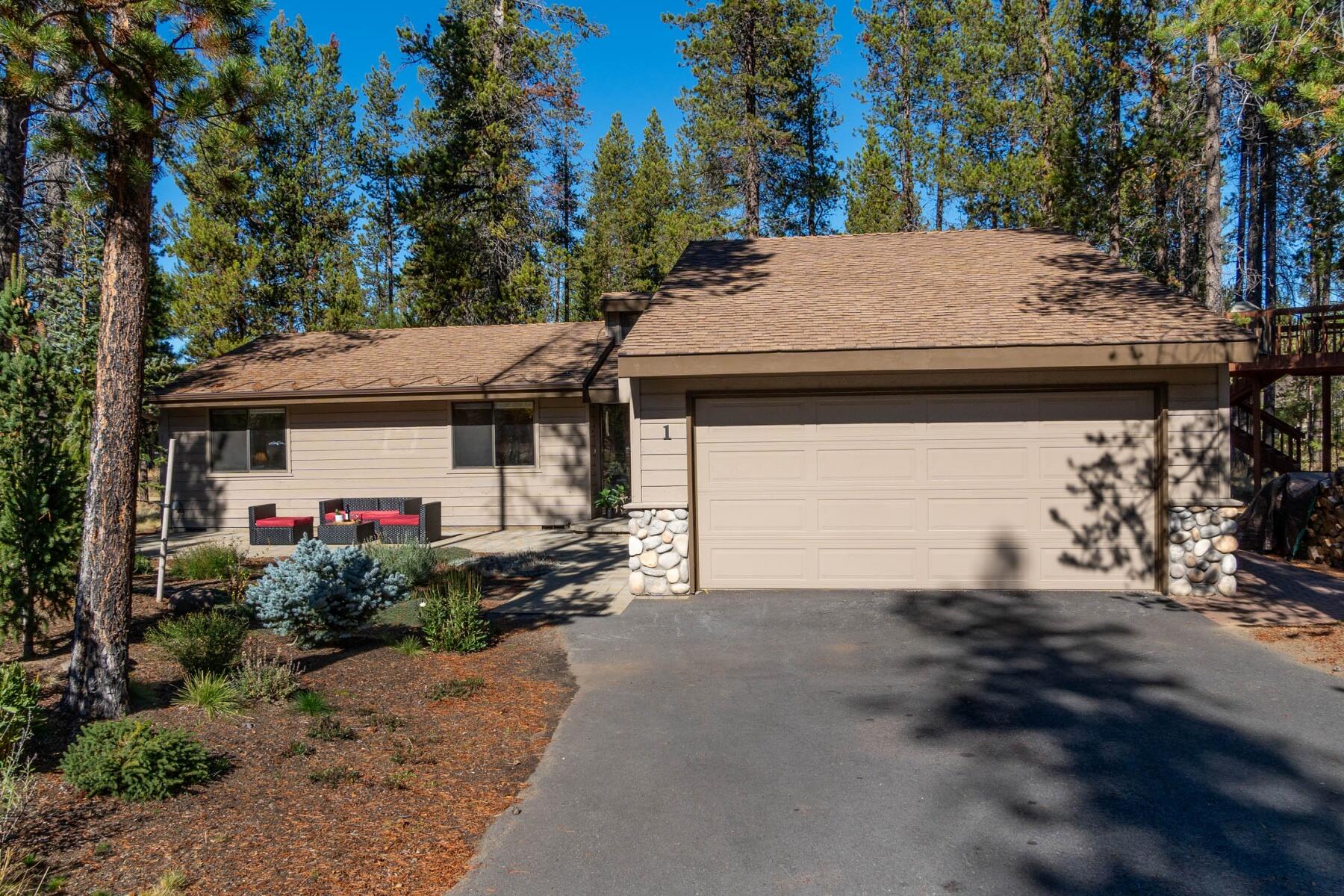 Fairway Crest Village - Residential
