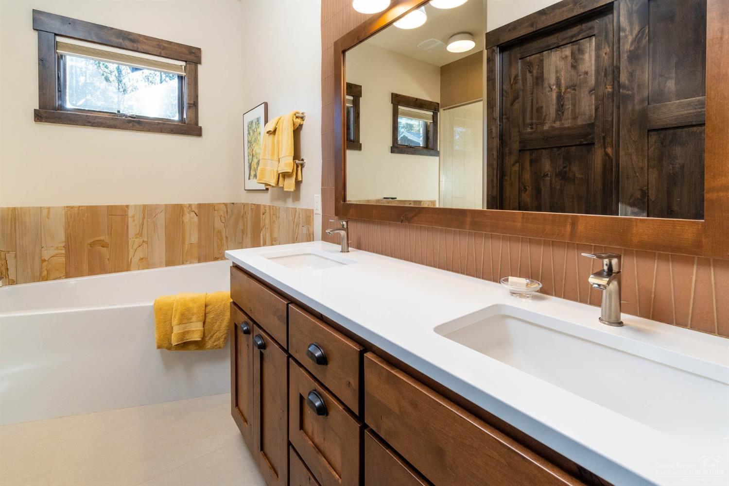 The Highlands at Broken Top - Residential