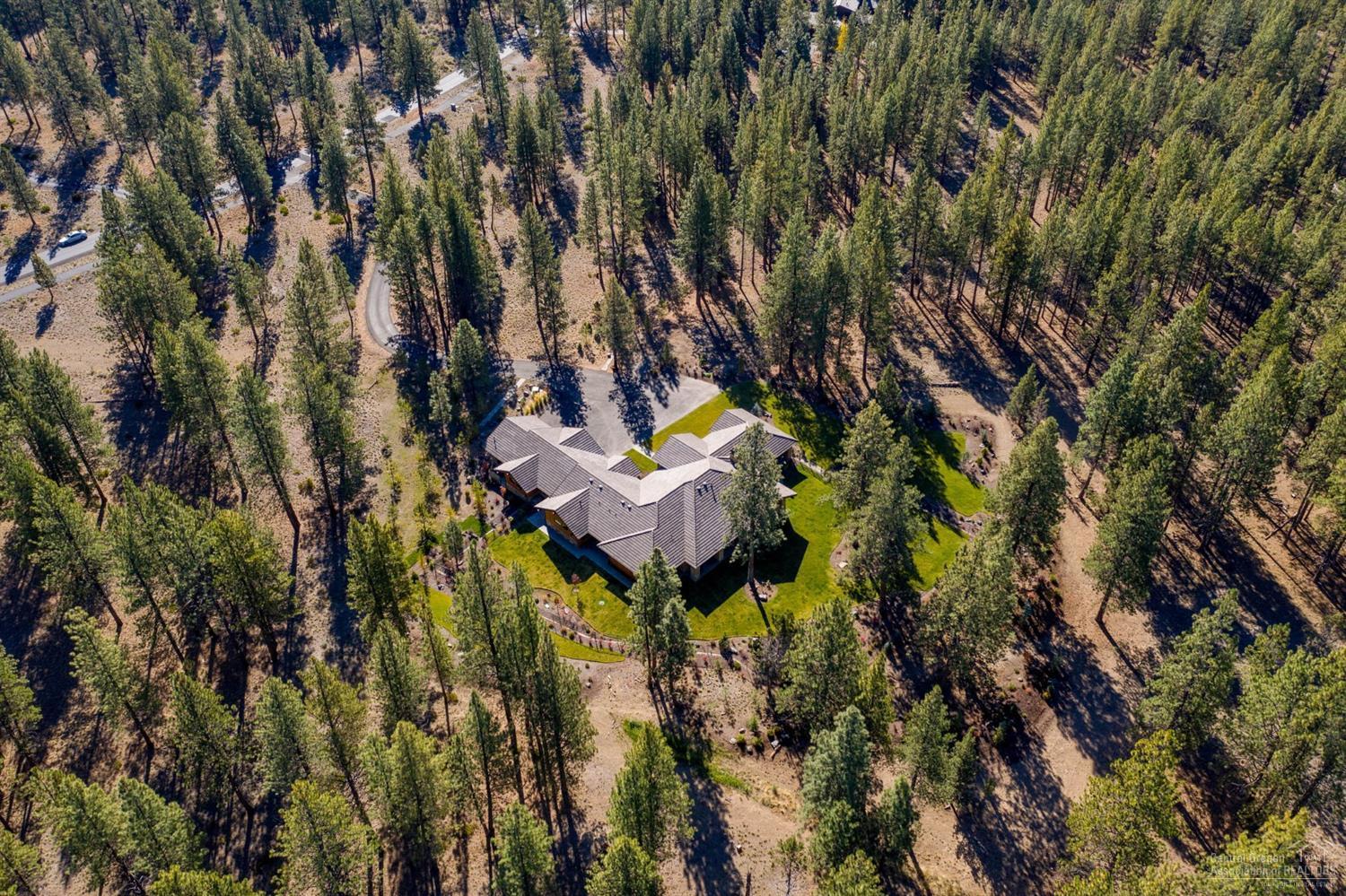 The Highlands at Broken Top - Residential