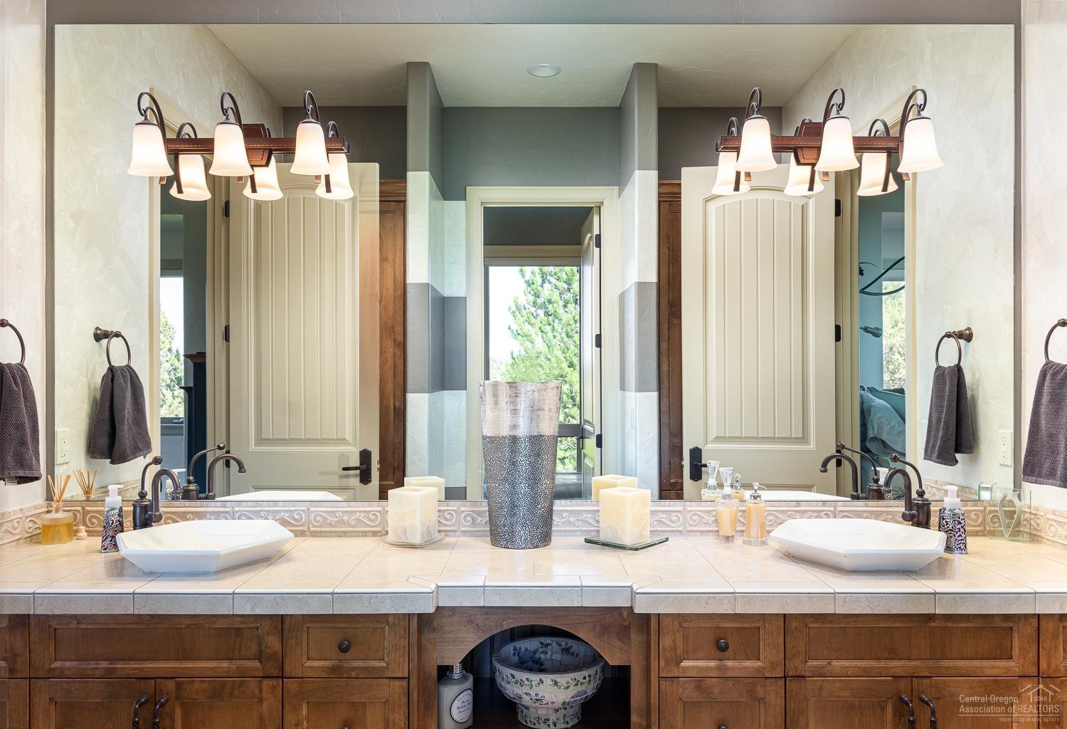 Eagle Crest - Residential